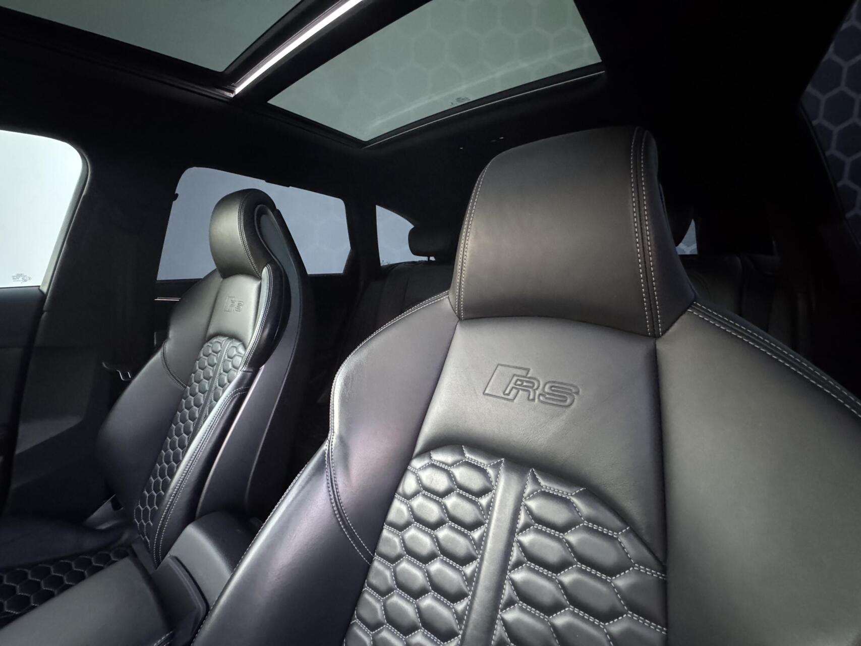 Foto van Audi RS 4 Avant