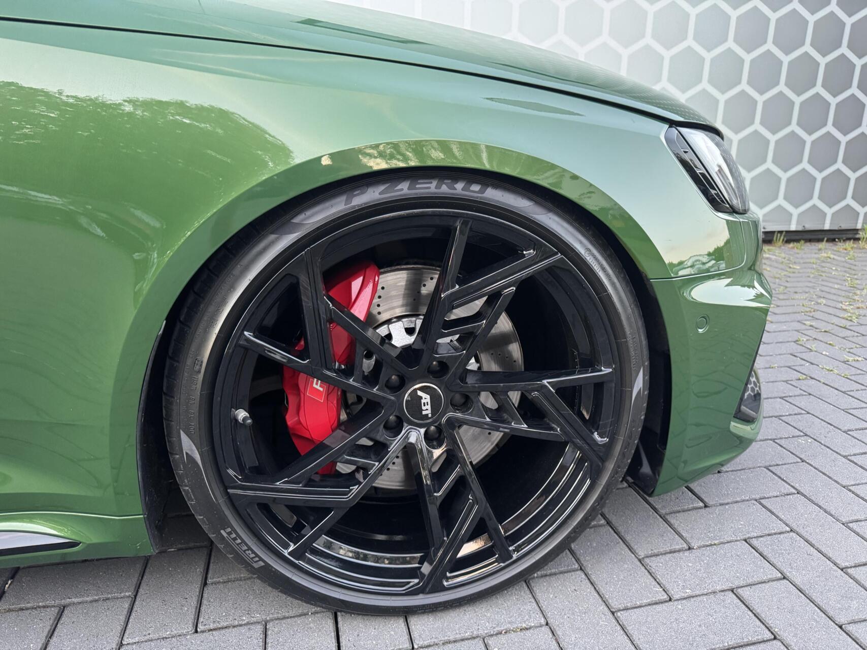Foto van Audi RS 4 Avant