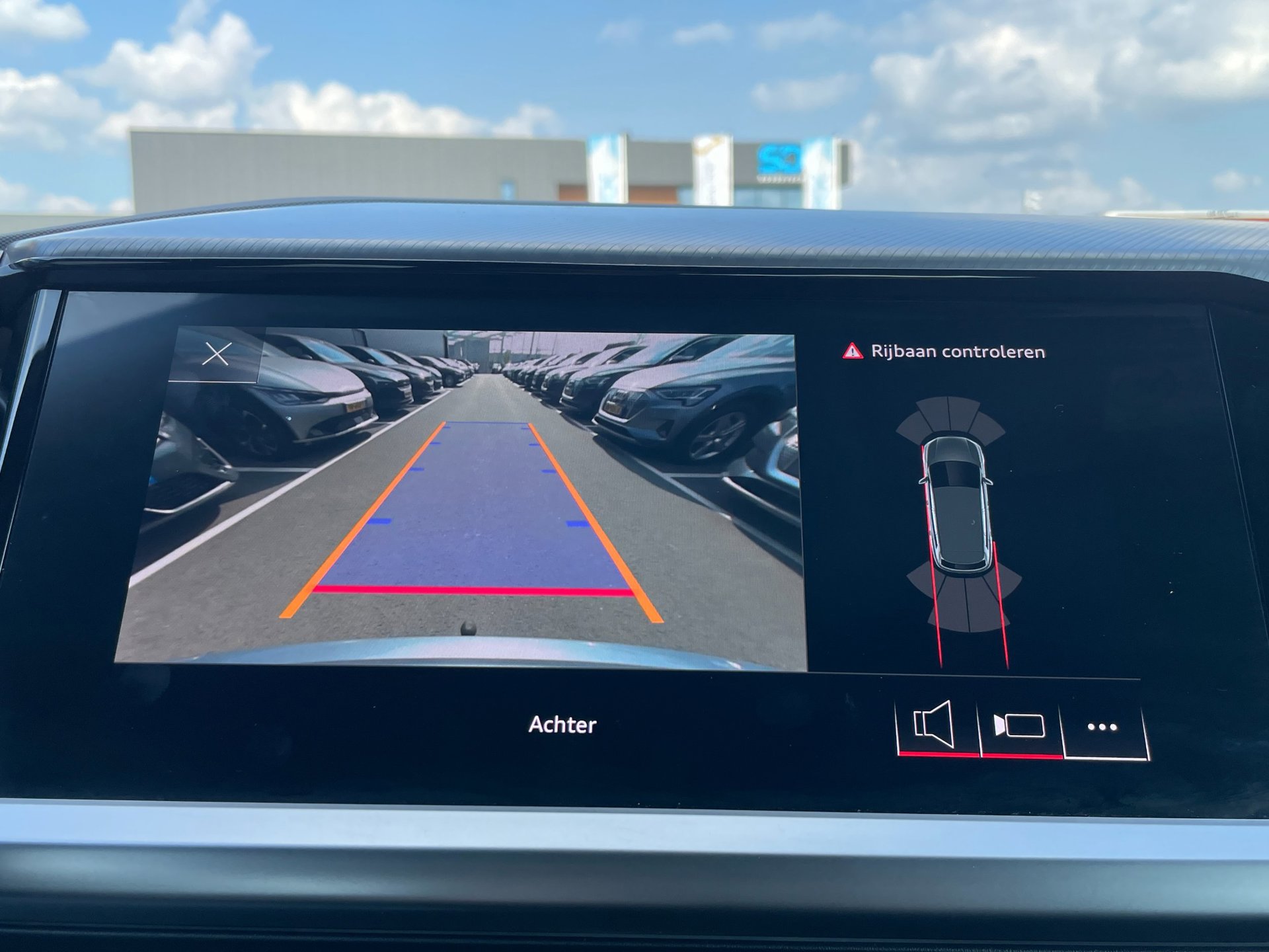 Foto van Audi Q4 E-tron