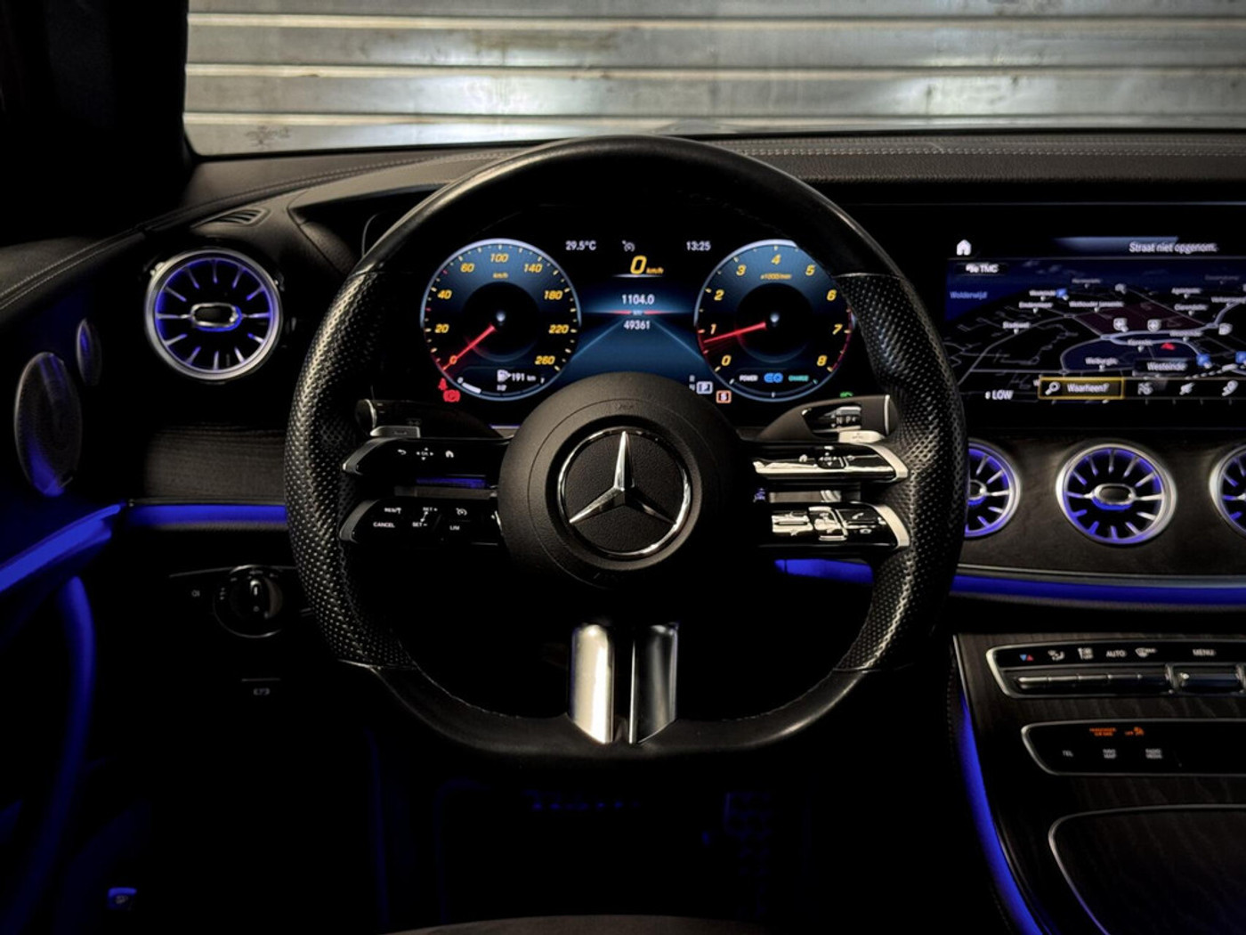 Foto van Mercedes-Benz E 200