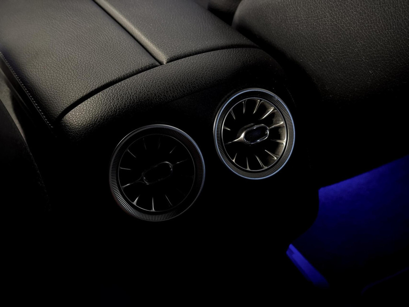 Foto van Mercedes-Benz E 200
