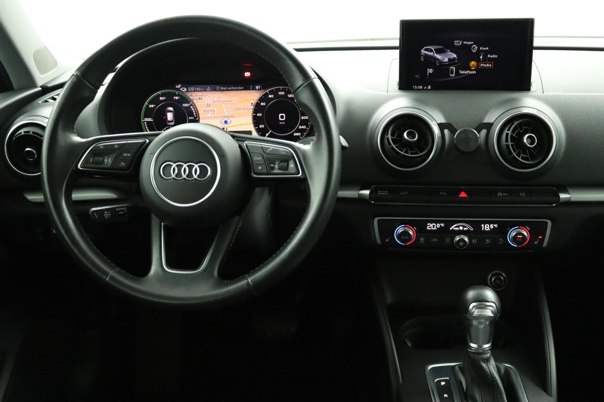 Foto van Audi A3 Sportback E-tron