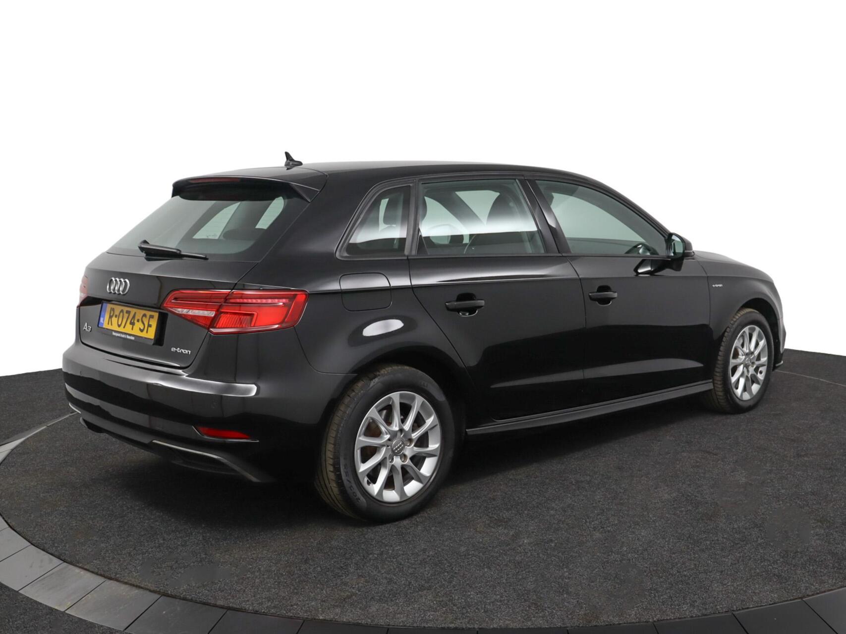 Foto van Audi A3 Sportback E-tron