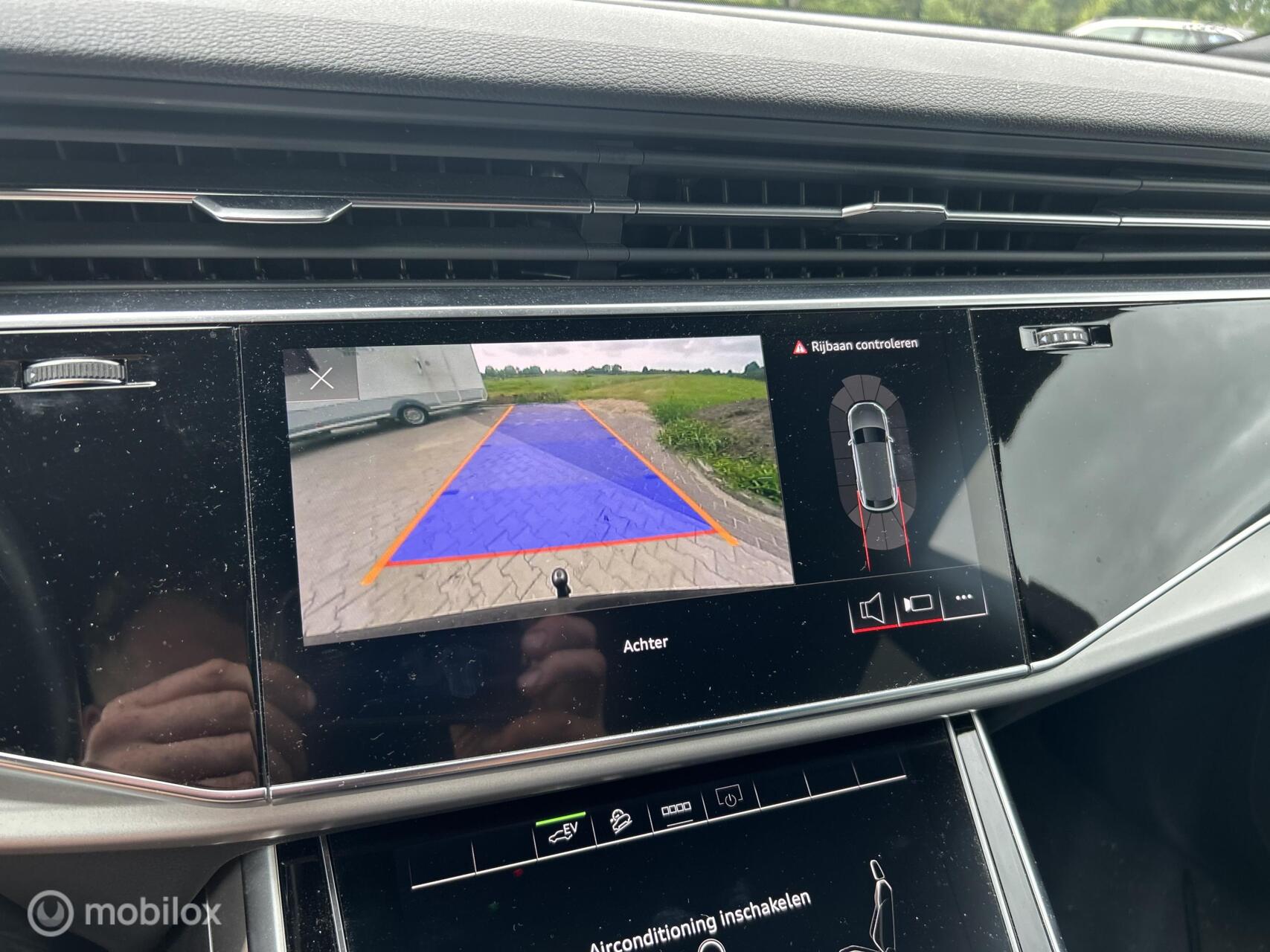 Foto van Audi Q8 55 TFSI E