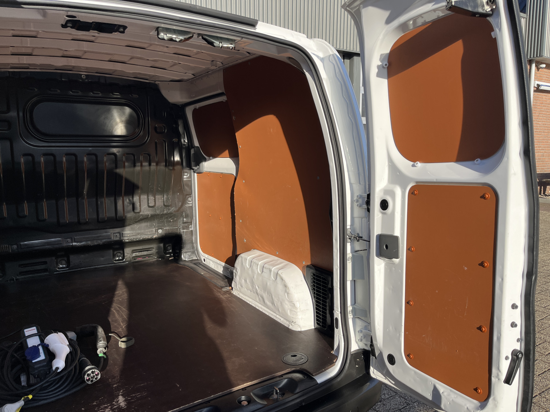 Foto van Nissan E-nv200