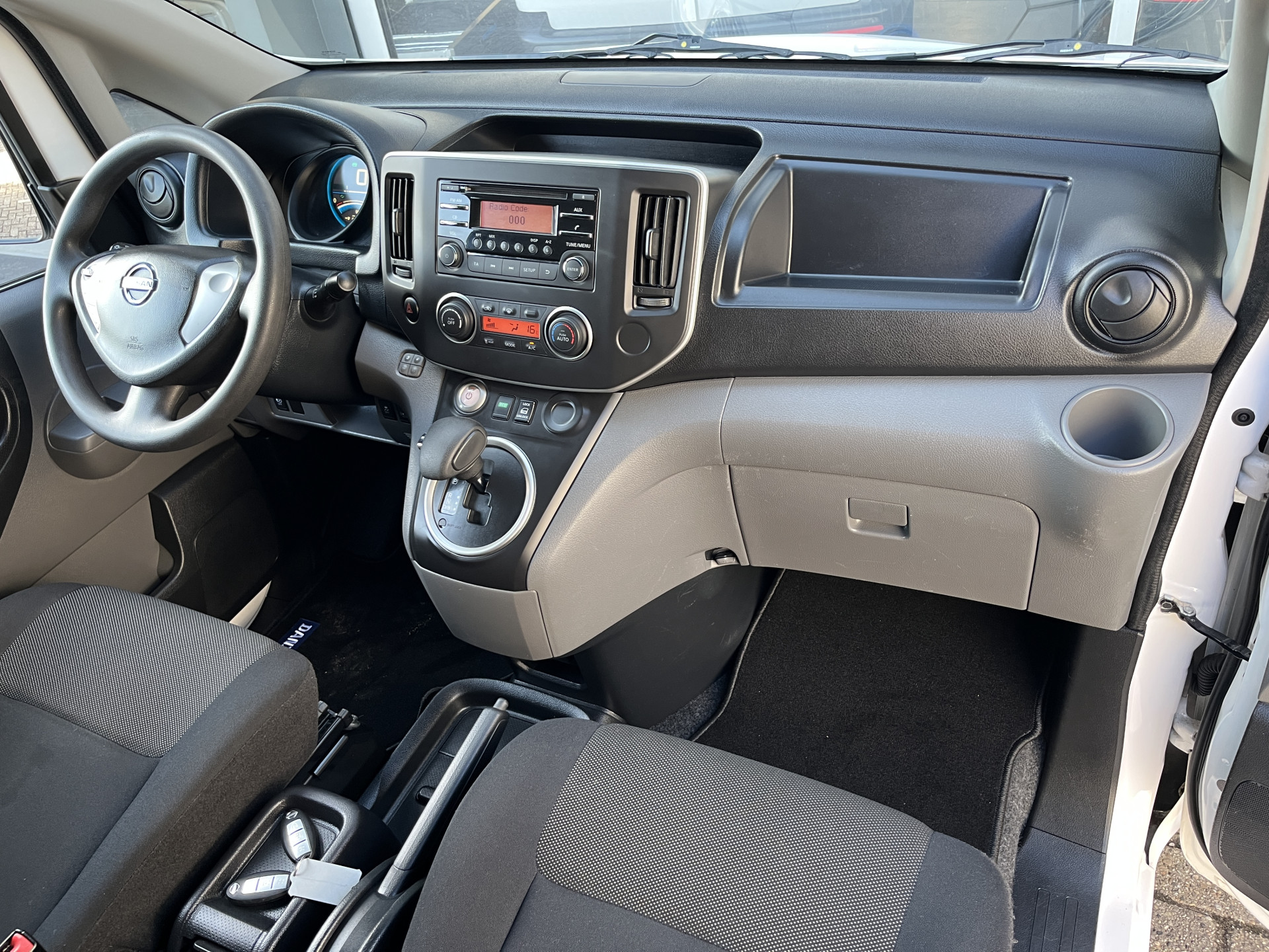 Foto van Nissan E-nv200