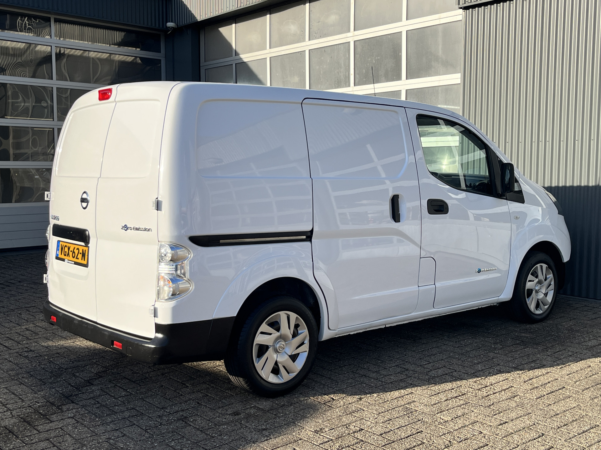 Foto van Nissan E-nv200