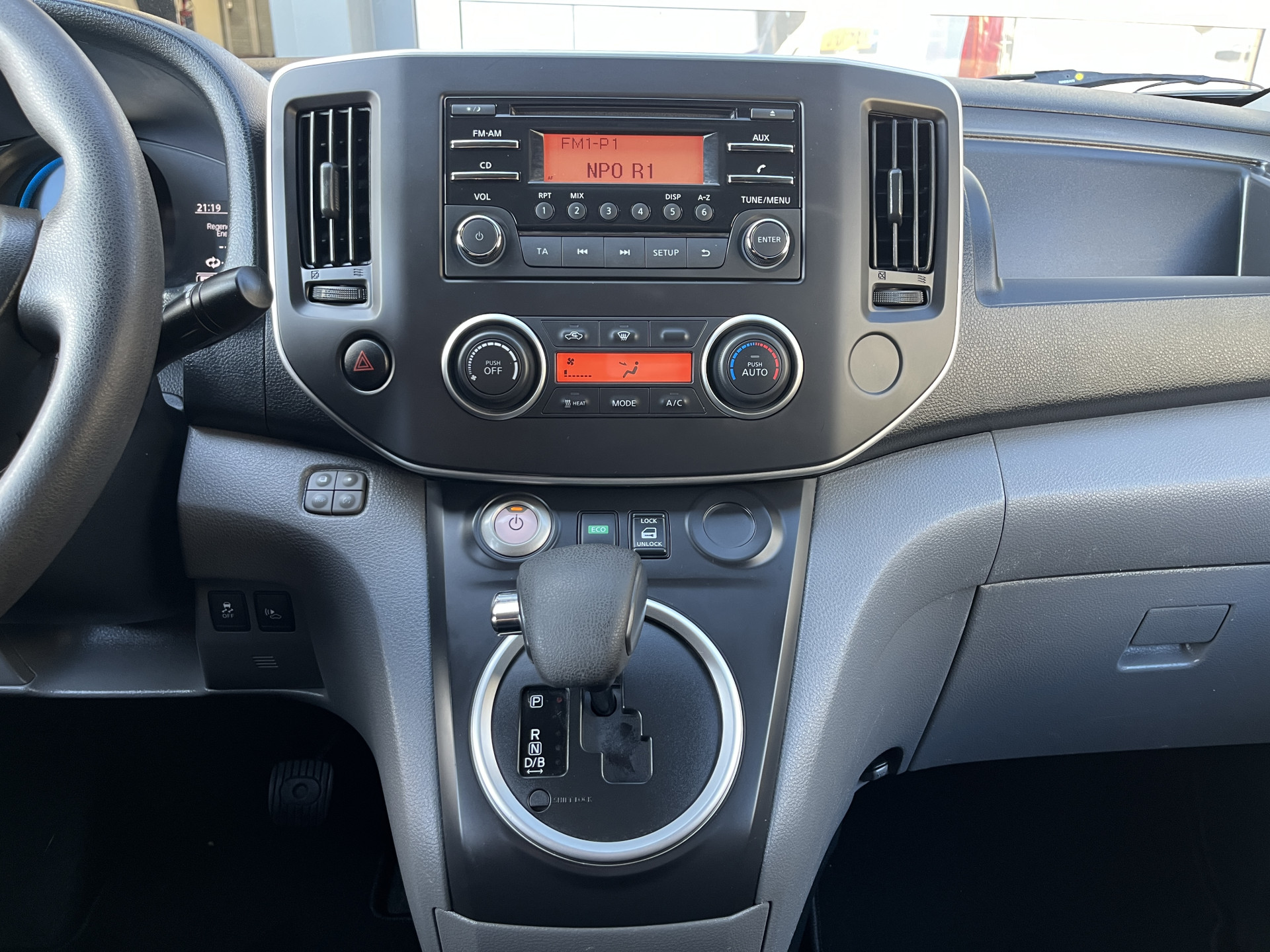 Foto van Nissan E-nv200