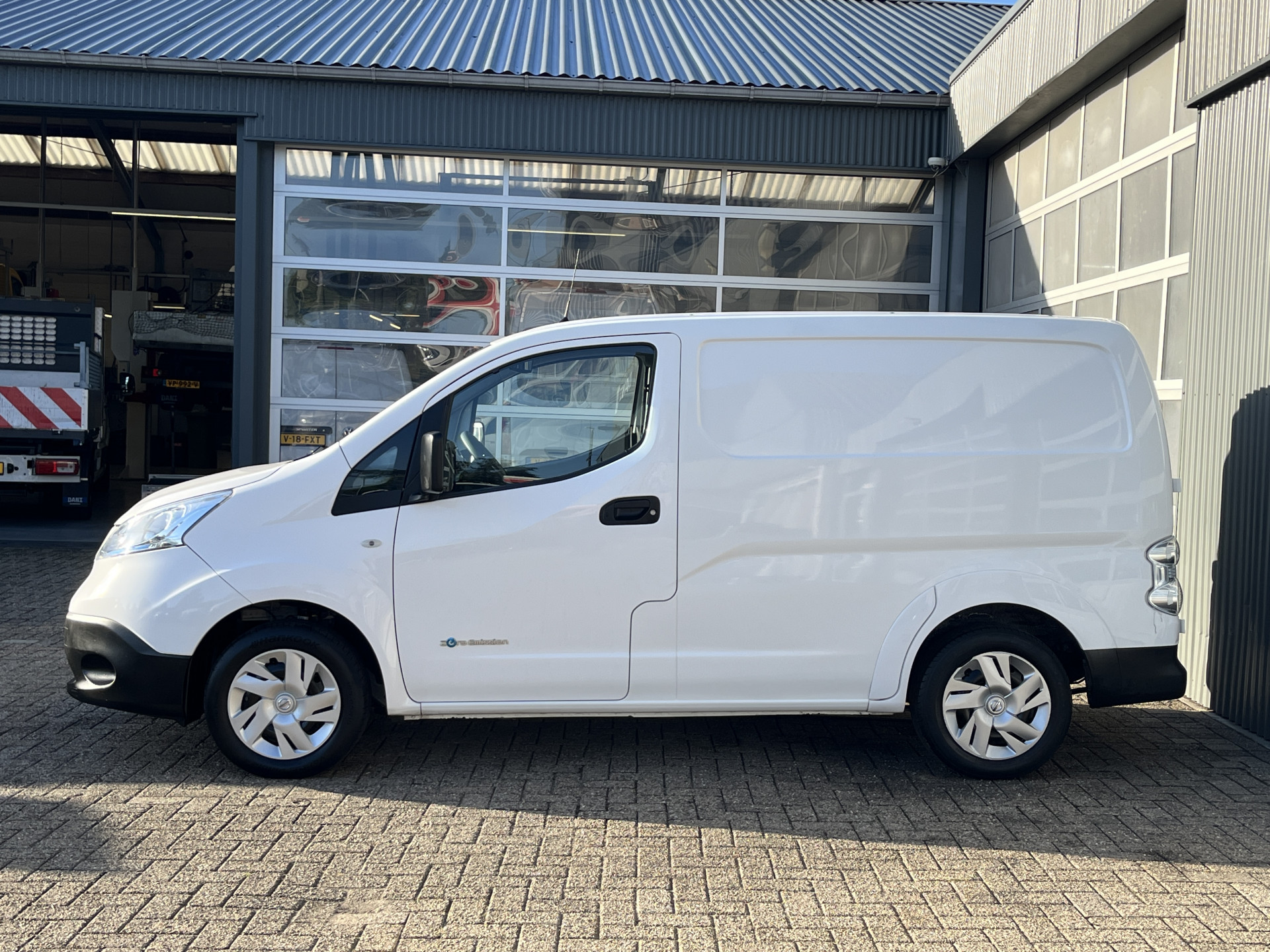 Foto van Nissan E-nv200