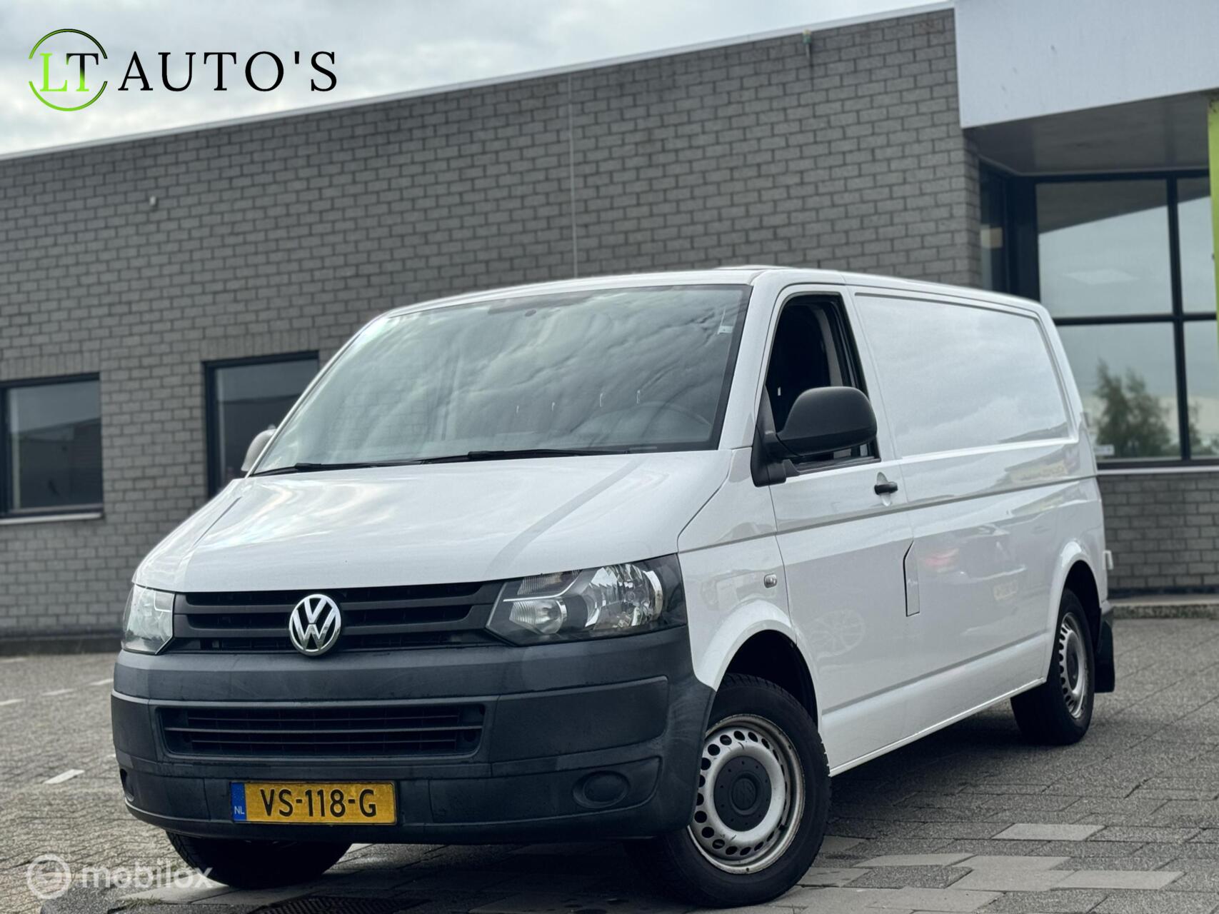 Volkswagen Transporter 2.0 TDI L2H1|Airco Bluetooth 3 Zits 2015 - voorkant