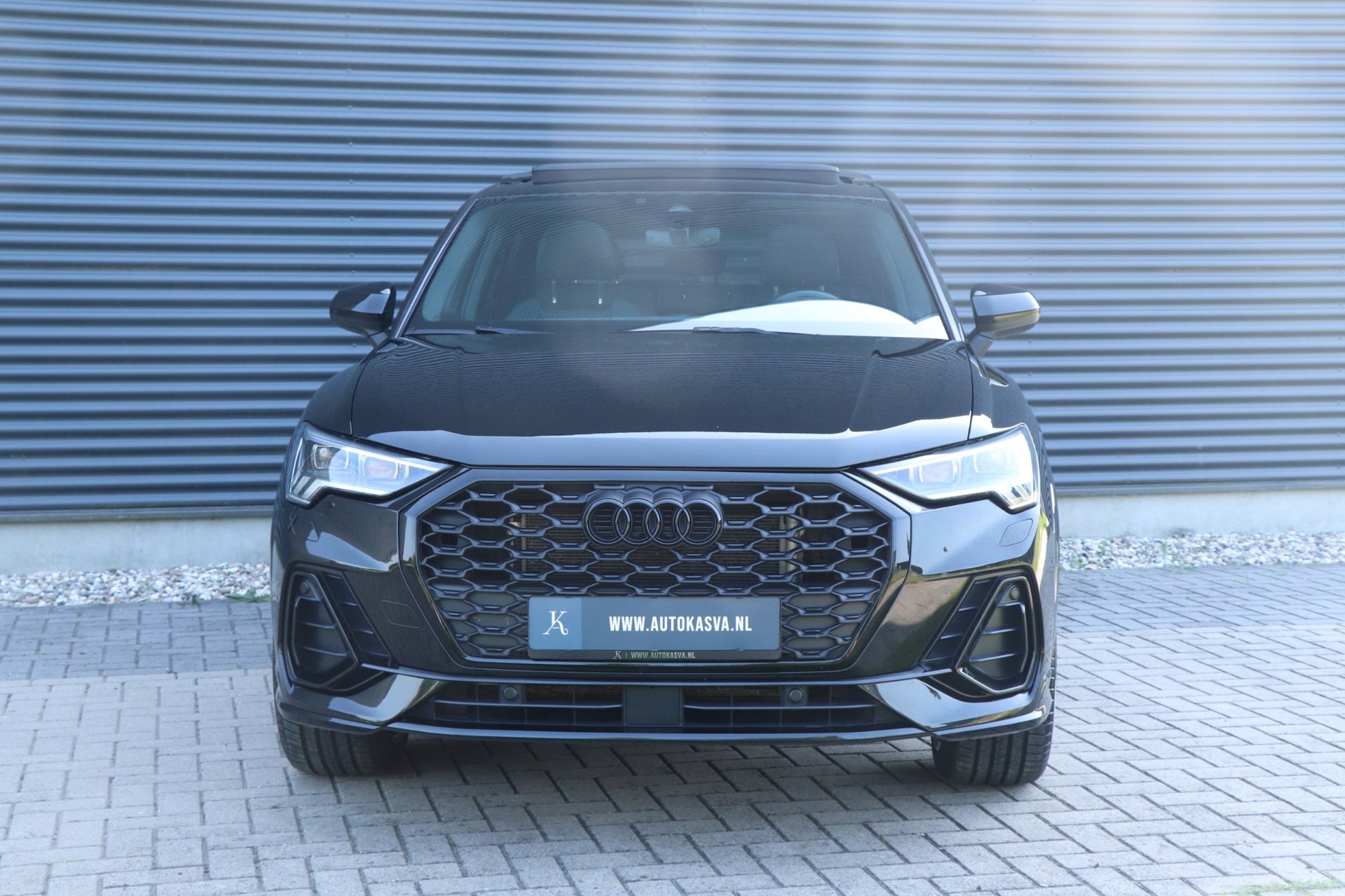 Foto van Audi Q3 Sportback E-tron