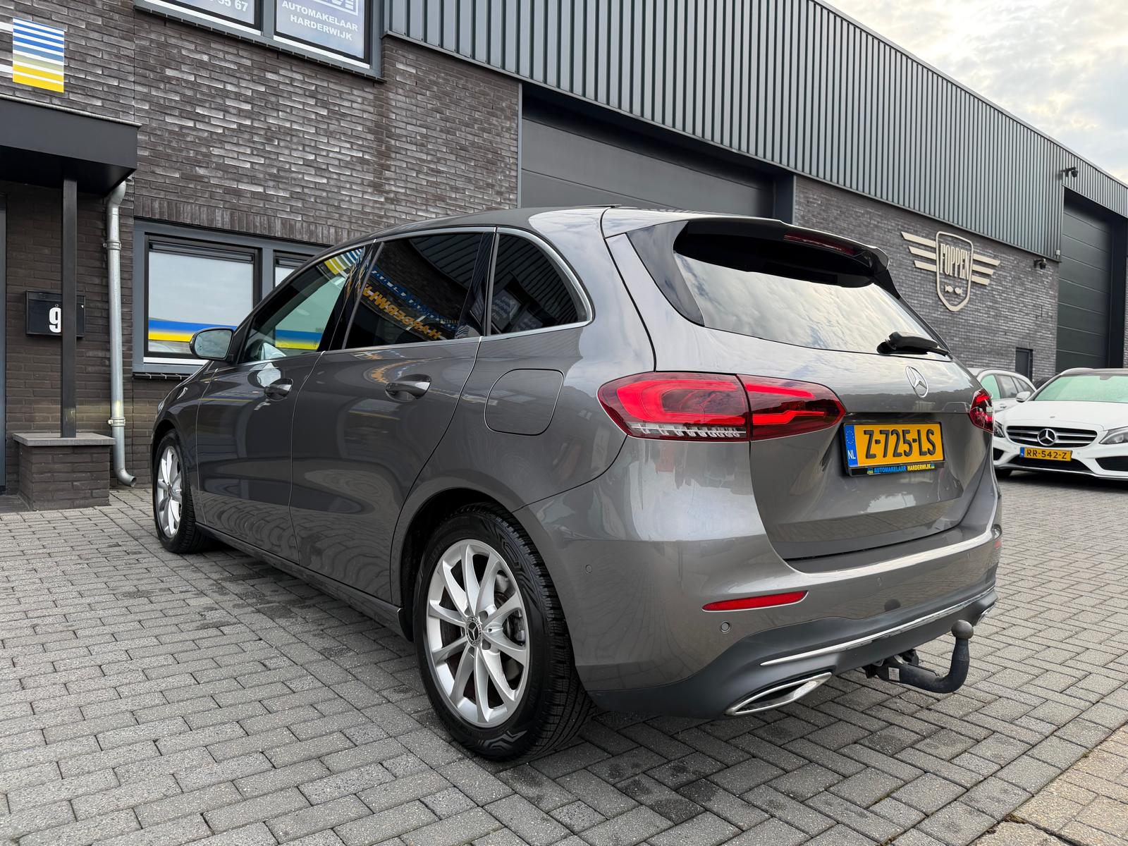 Foto van Mercedes-Benz B 180