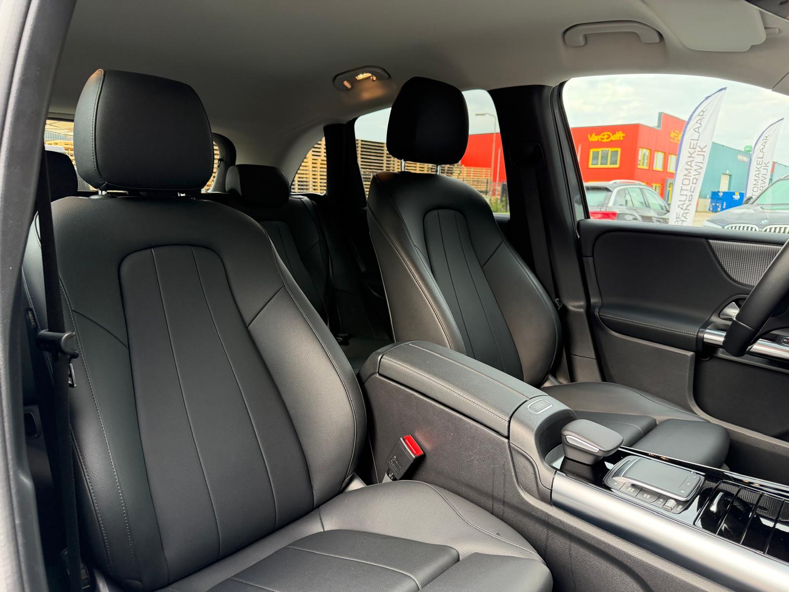 Foto van Mercedes-Benz B 180