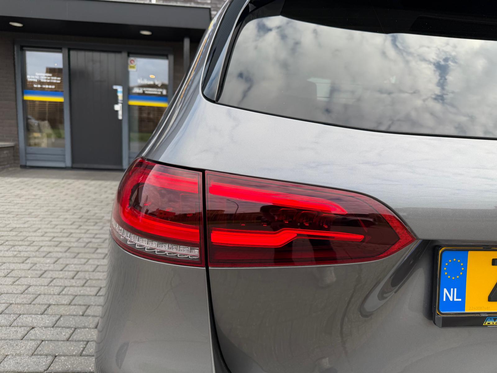 Foto van Mercedes-Benz B 180