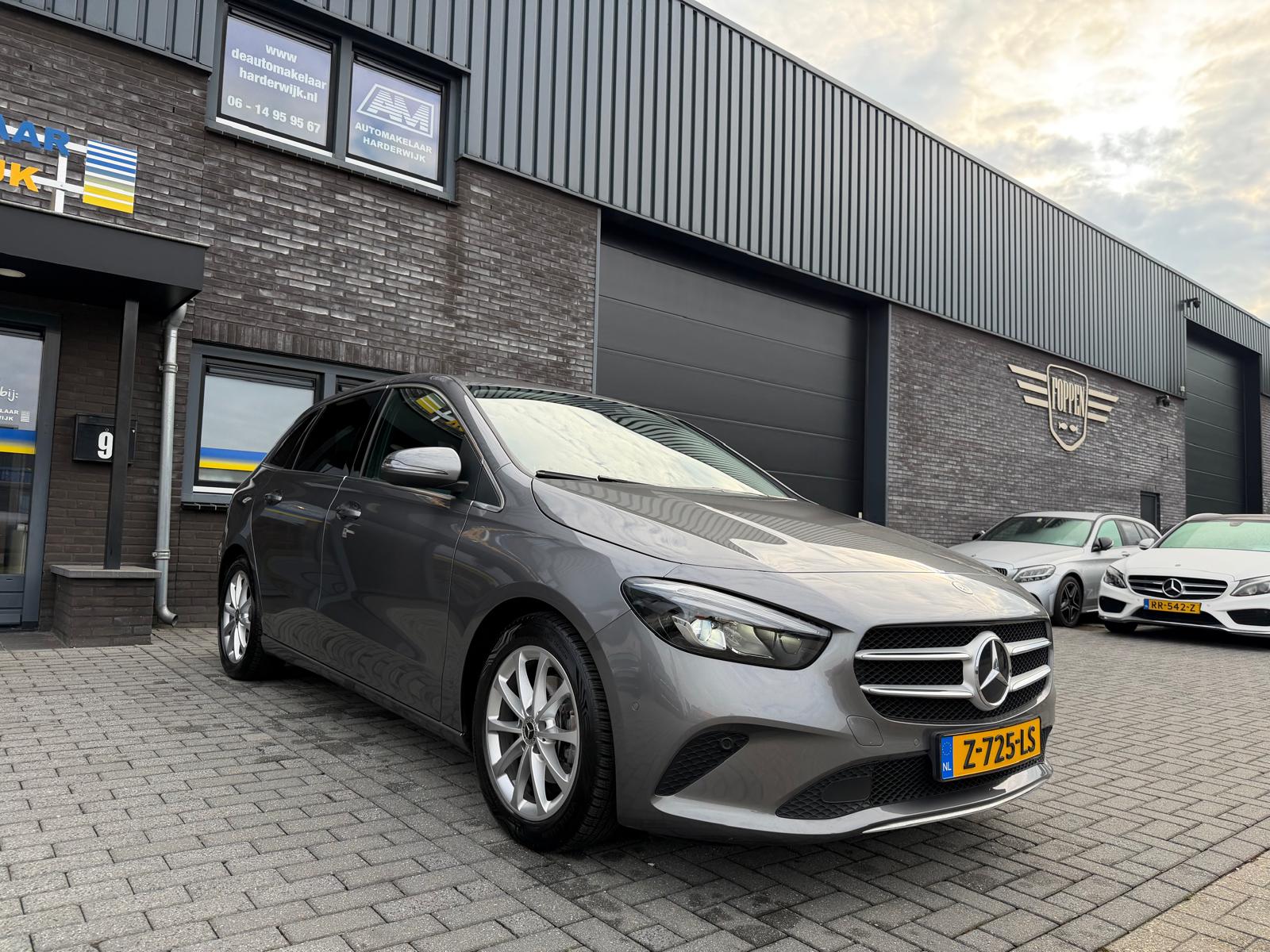 Foto van Mercedes-Benz B 180