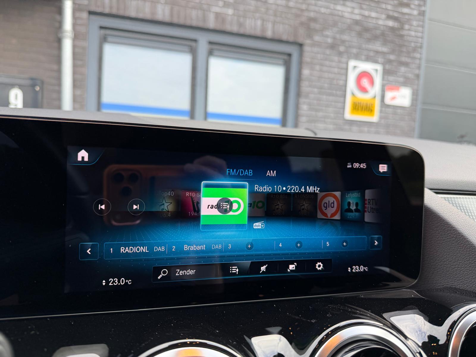 Foto van Mercedes-Benz B 180