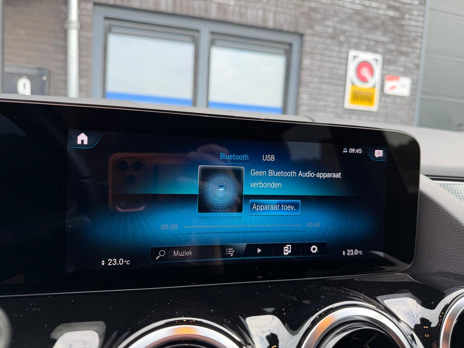 Foto van Mercedes-Benz B 180