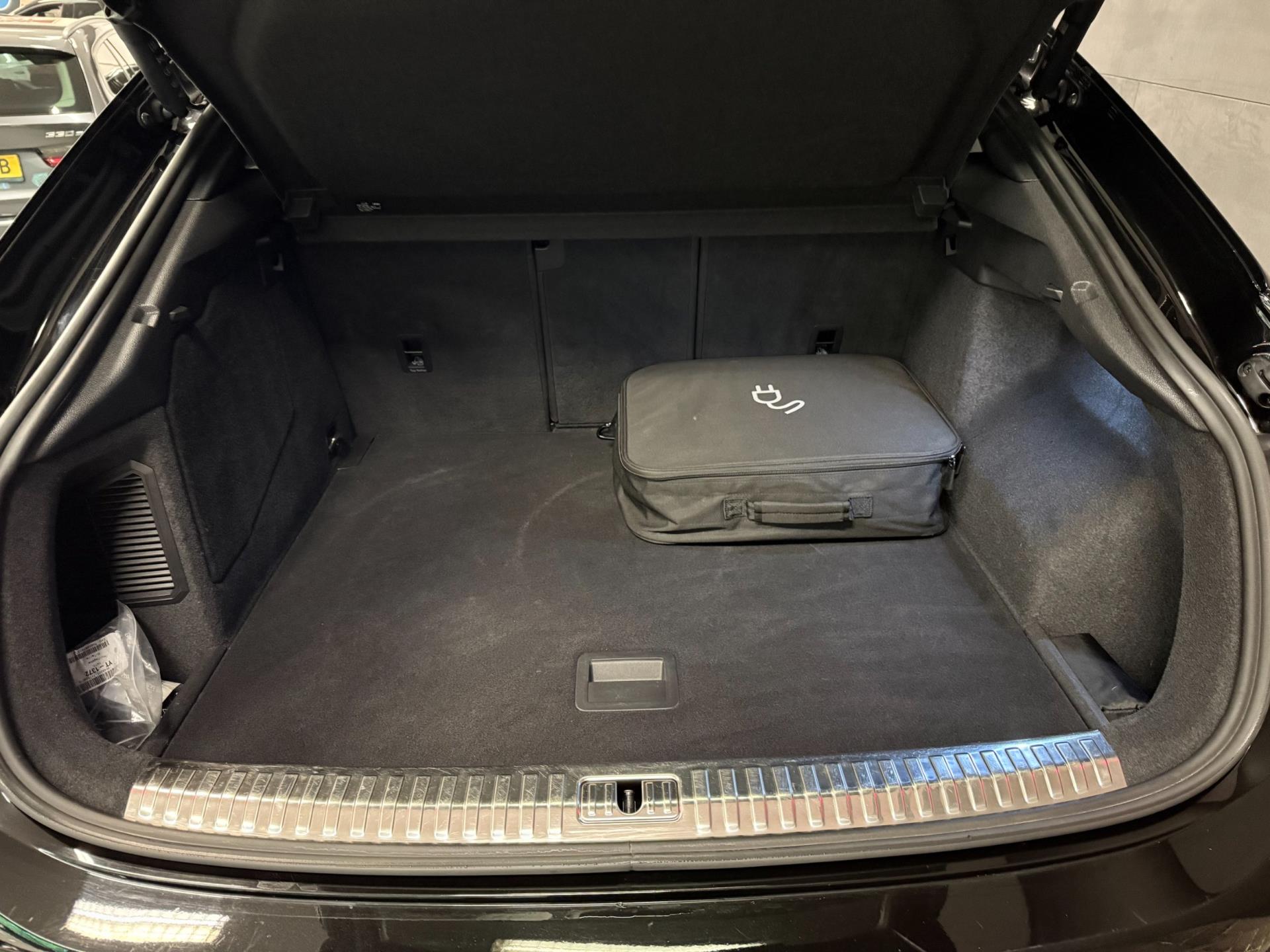 Foto van Audi Q3 Sportback E-tron