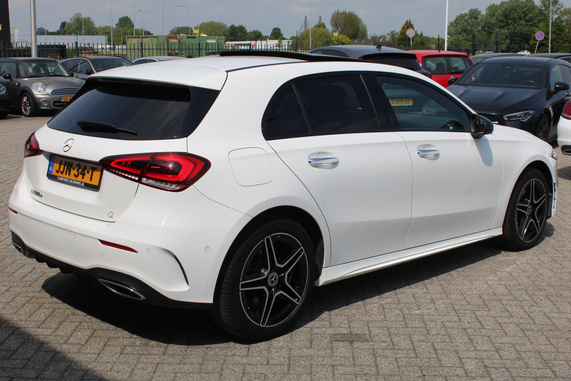 Foto van Mercedes-Benz A 250 E
