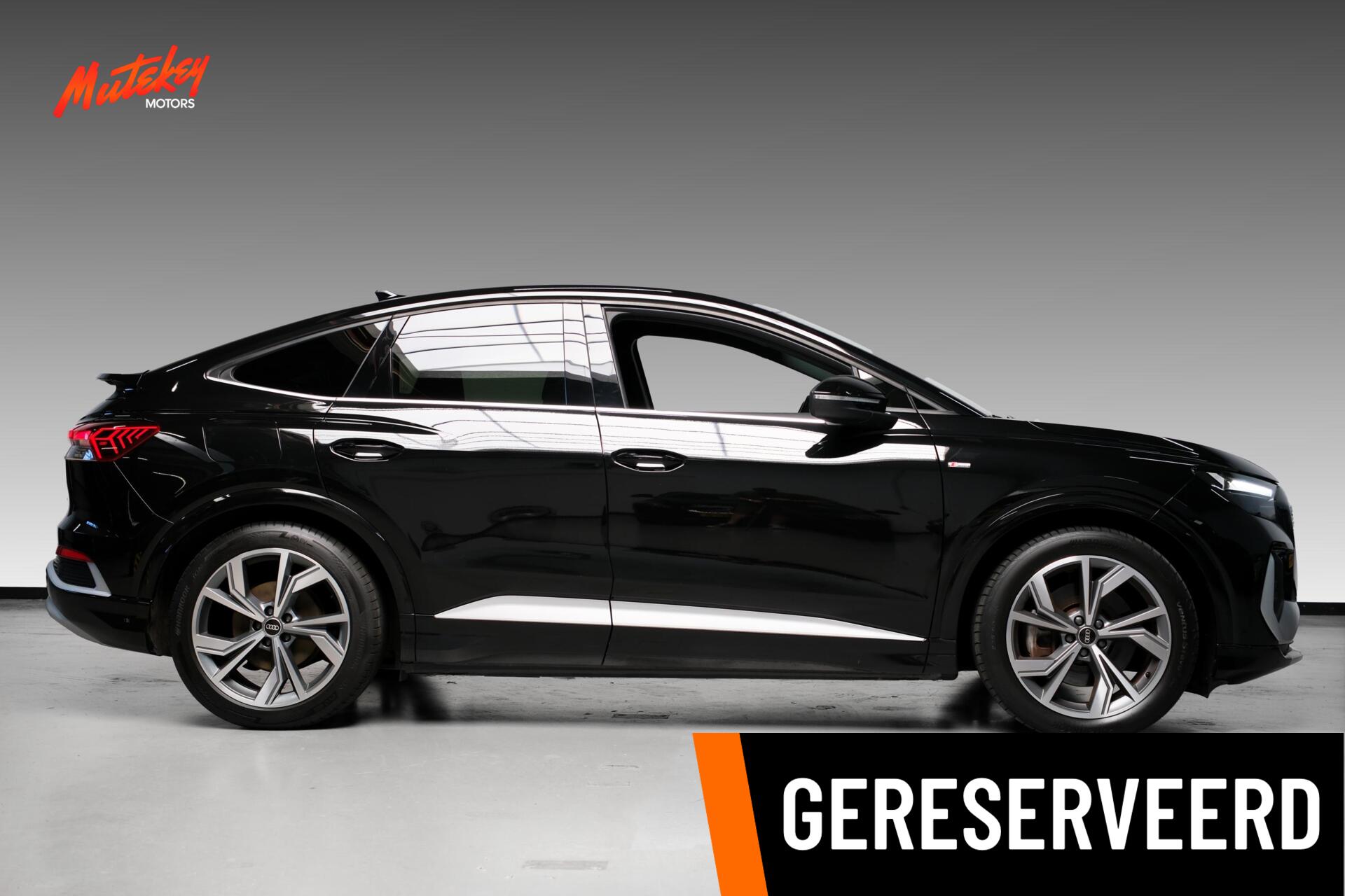 Foto van Audi Q4 Sportback 50 E-tron
