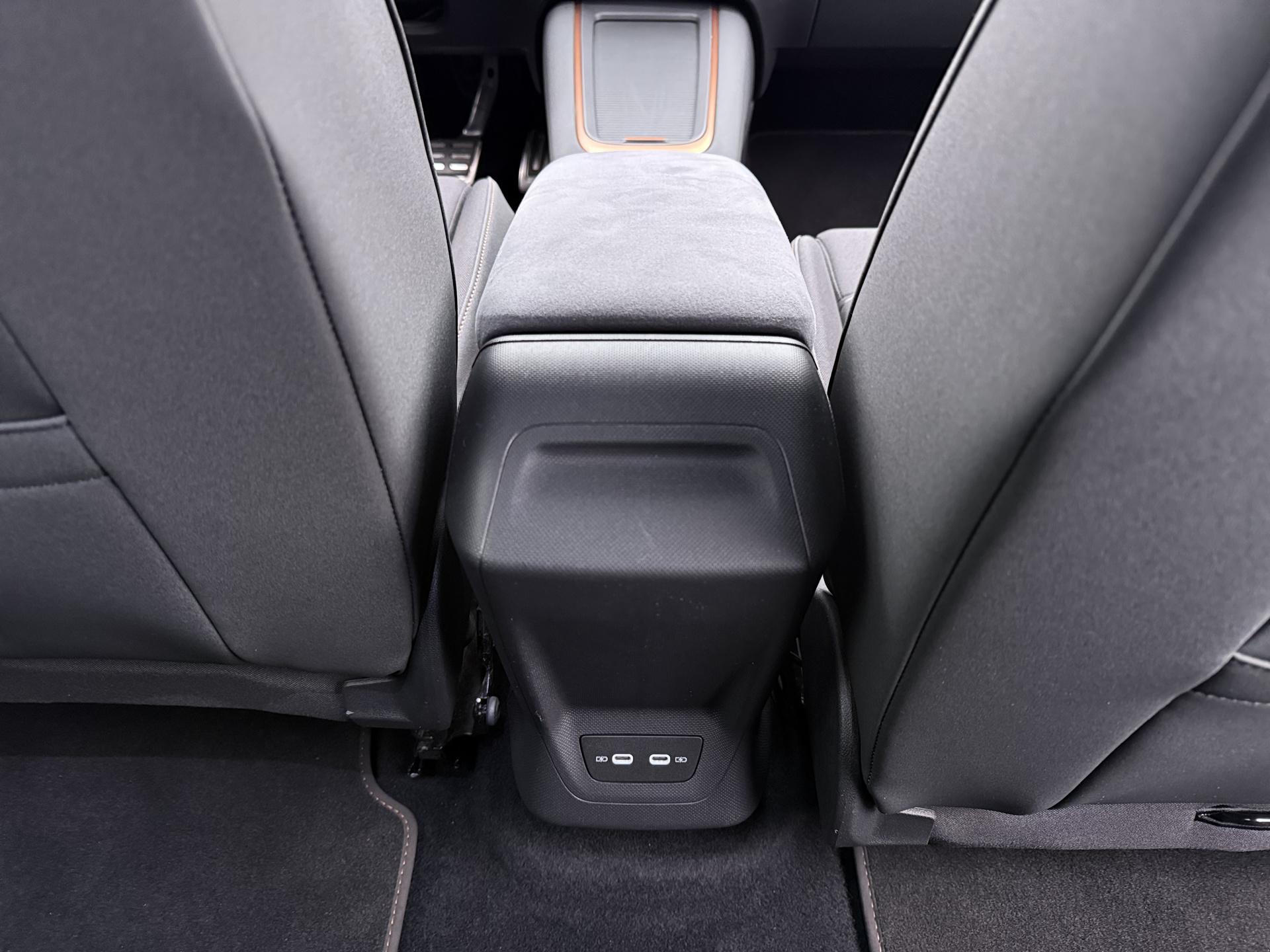 Foto van Cupra Born 150 KW 58/62 KWH