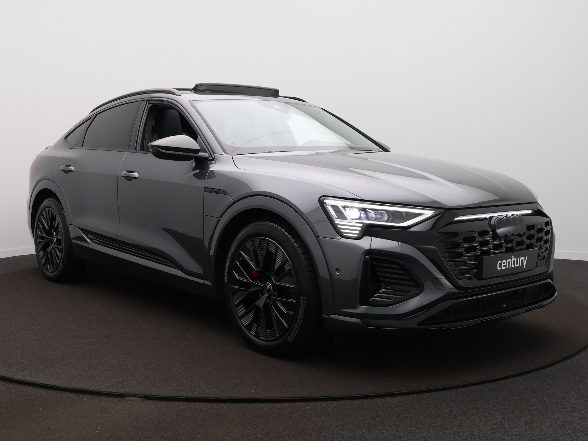 Foto van Audi Q8 Sportback 55 E-tron