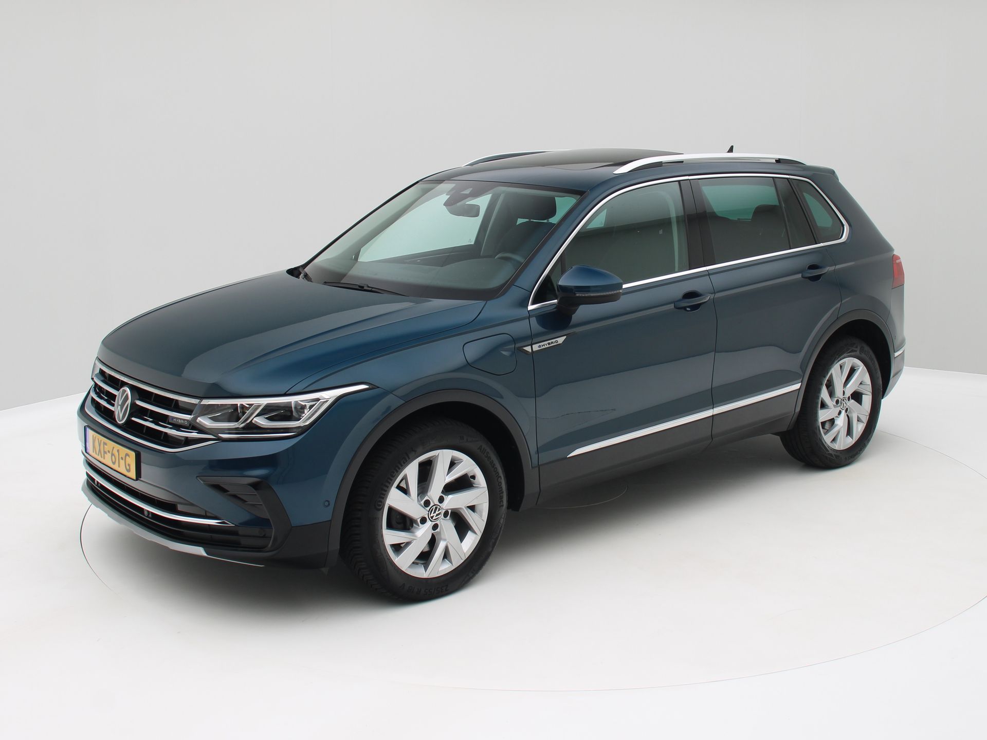 Volkswagen Tiguan 1.4 TSI eHybrid Elegance 245pk Panorama / Matrix / Camera 2023 - voorkant