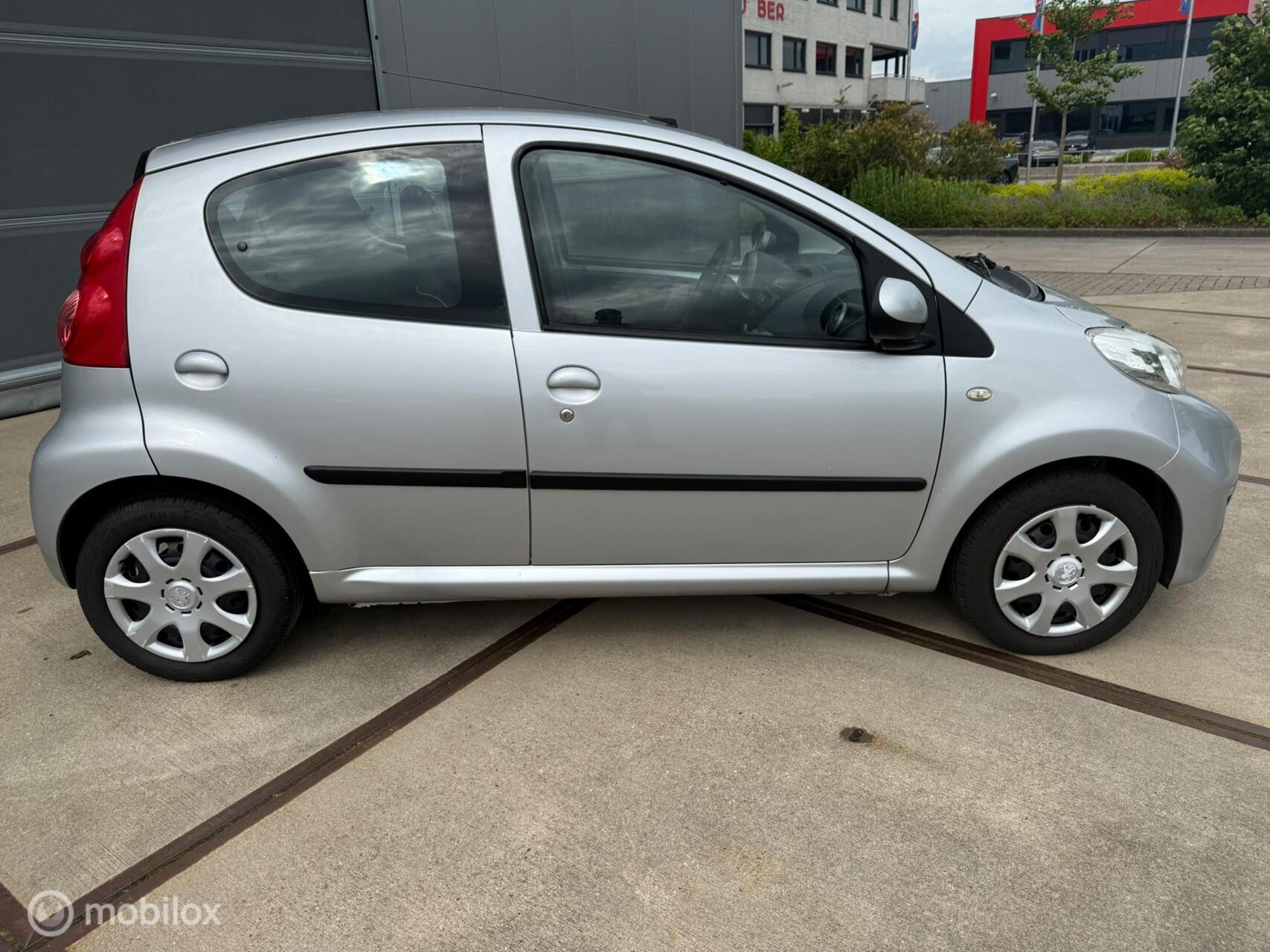 Foto van Peugeot Peugeot 107