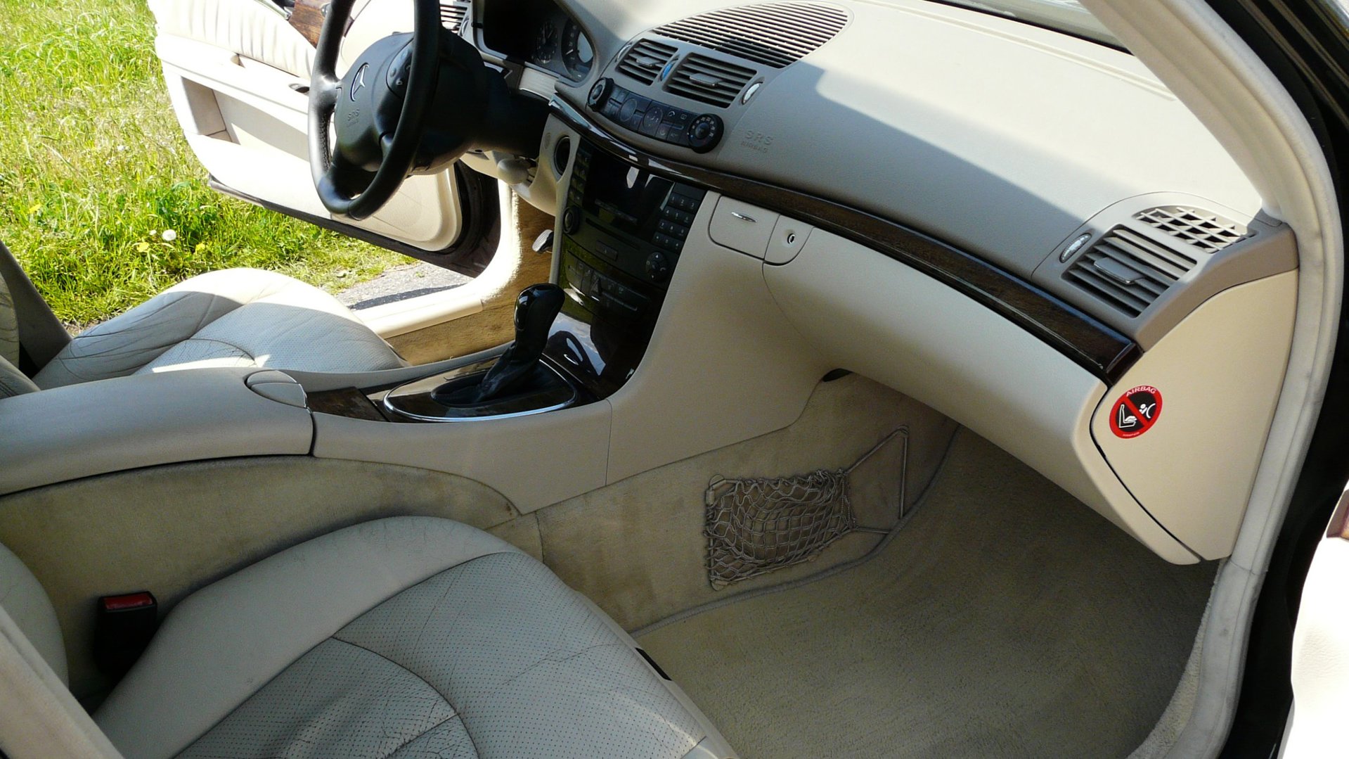 Foto van Mercedes-Benz E 200 Kompressor