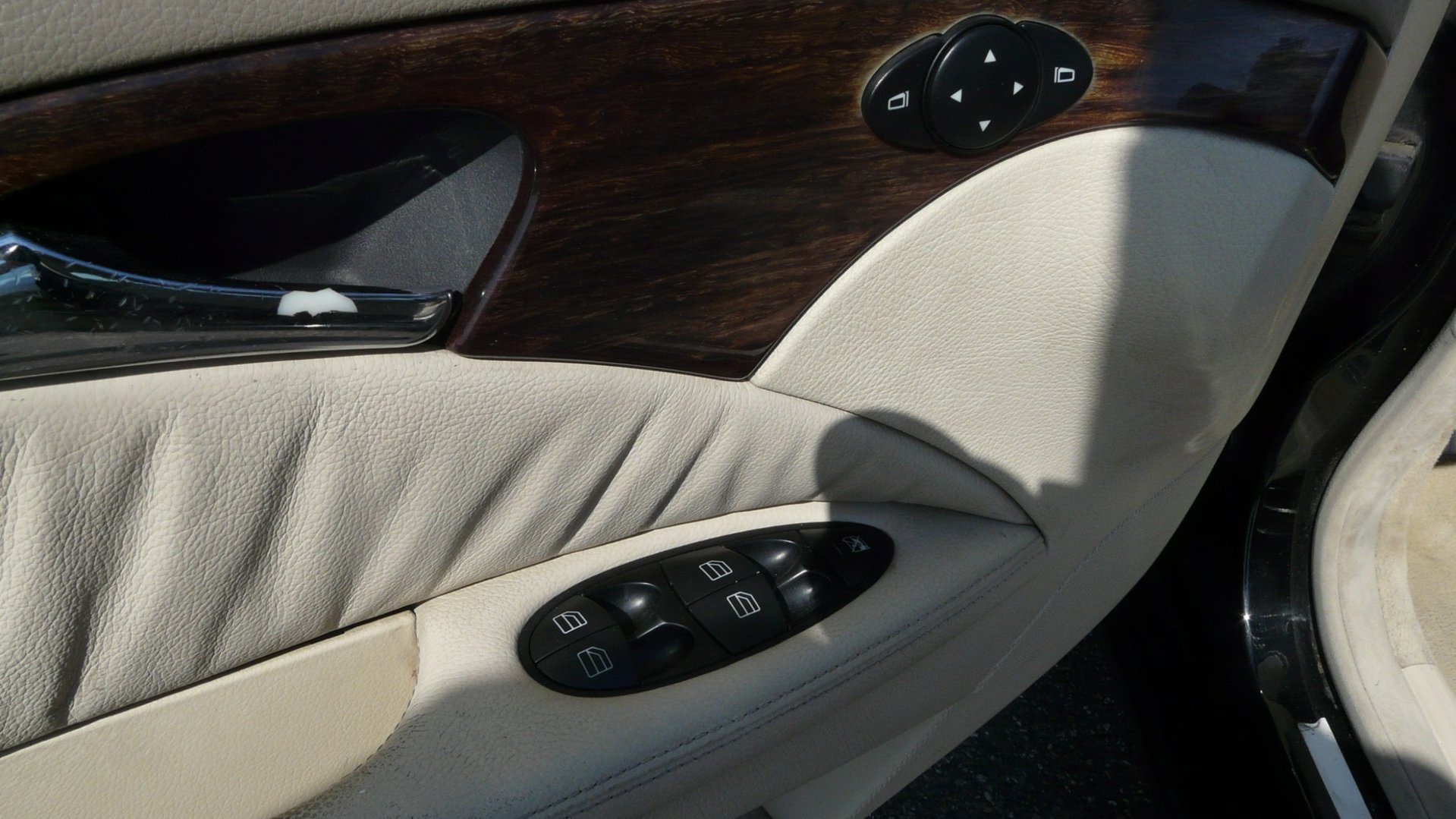 Foto van Mercedes-Benz E 200 Kompressor