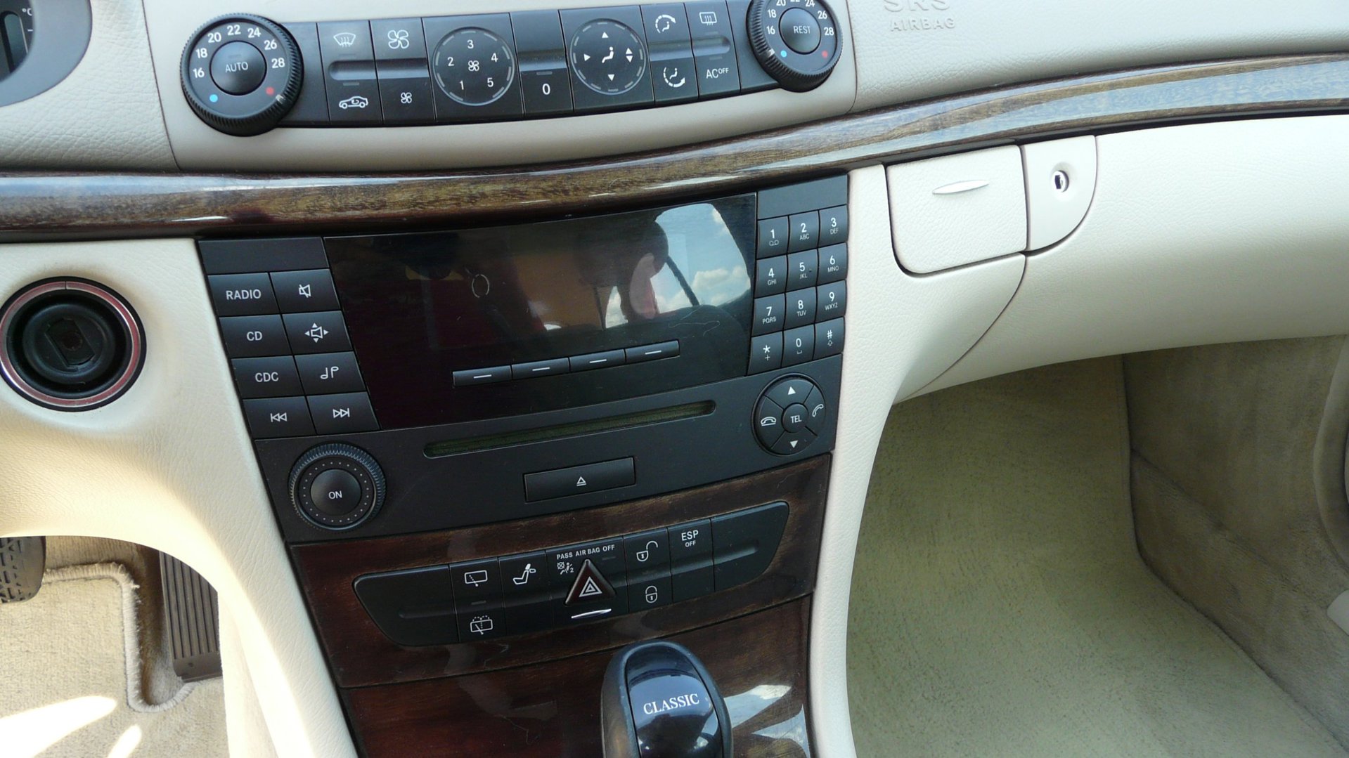 Foto van Mercedes-Benz E 200 Kompressor