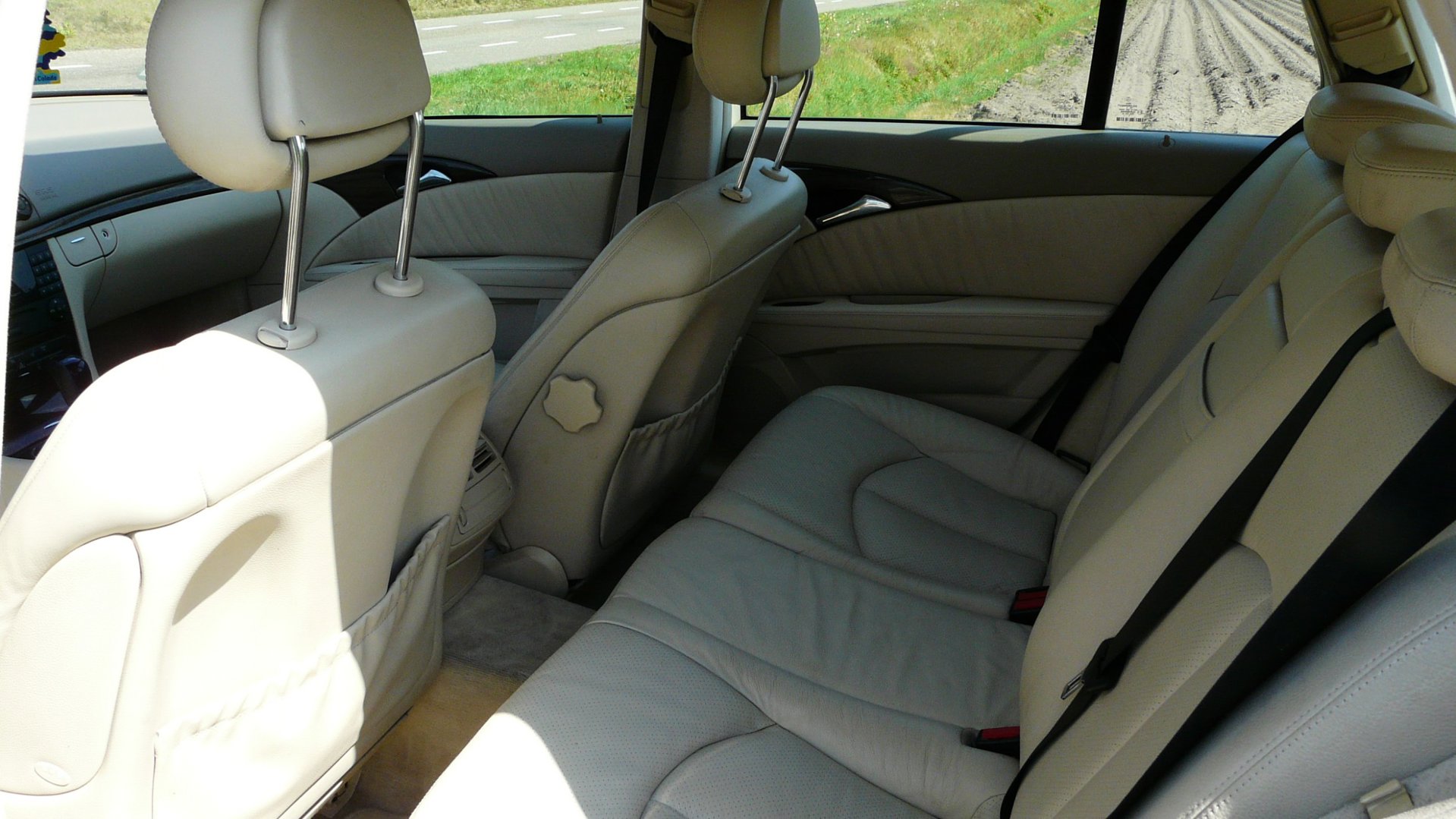 Foto van Mercedes-Benz E 200 Kompressor