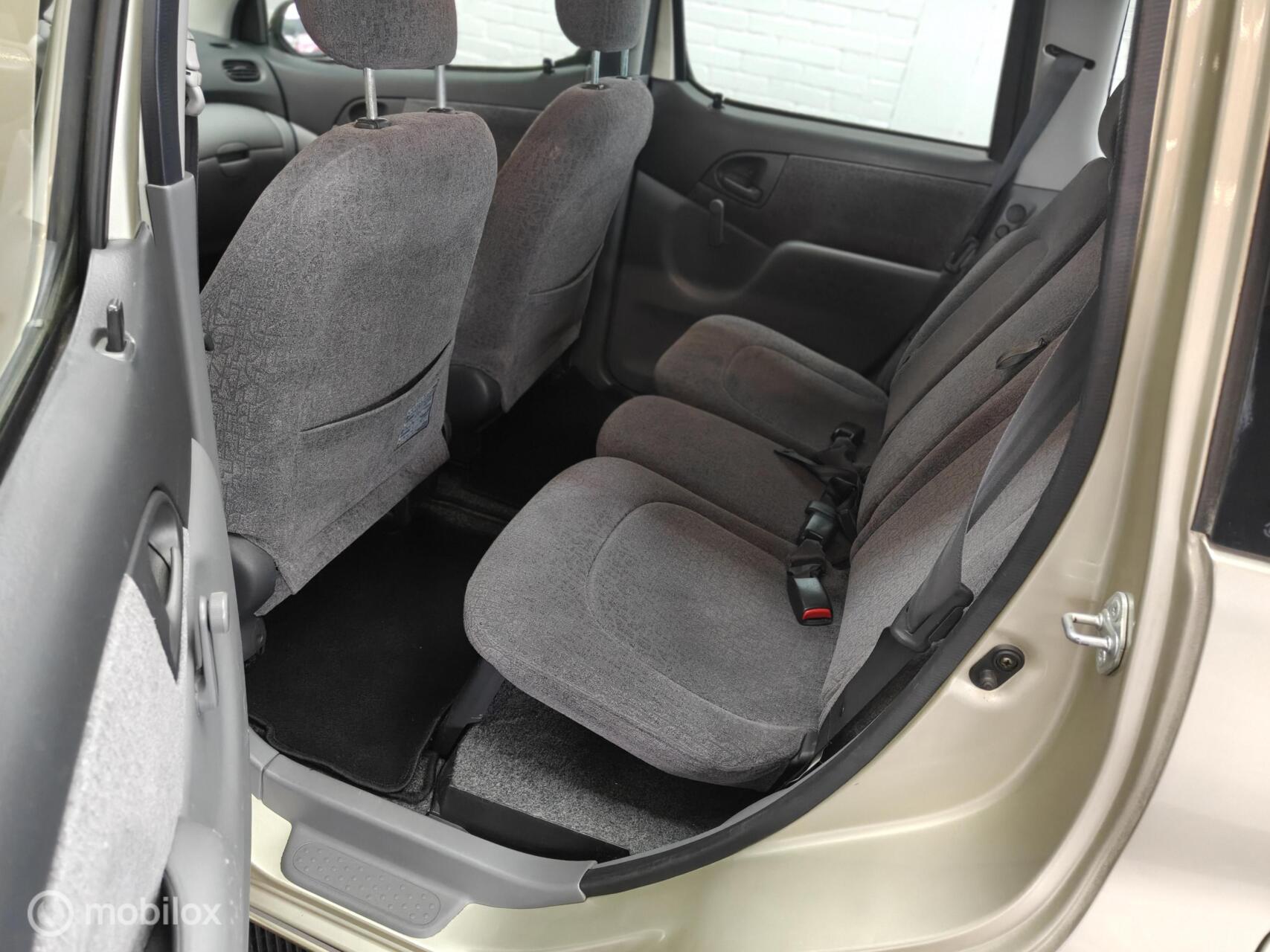 Foto van Toyota Toyota Yaris Verso