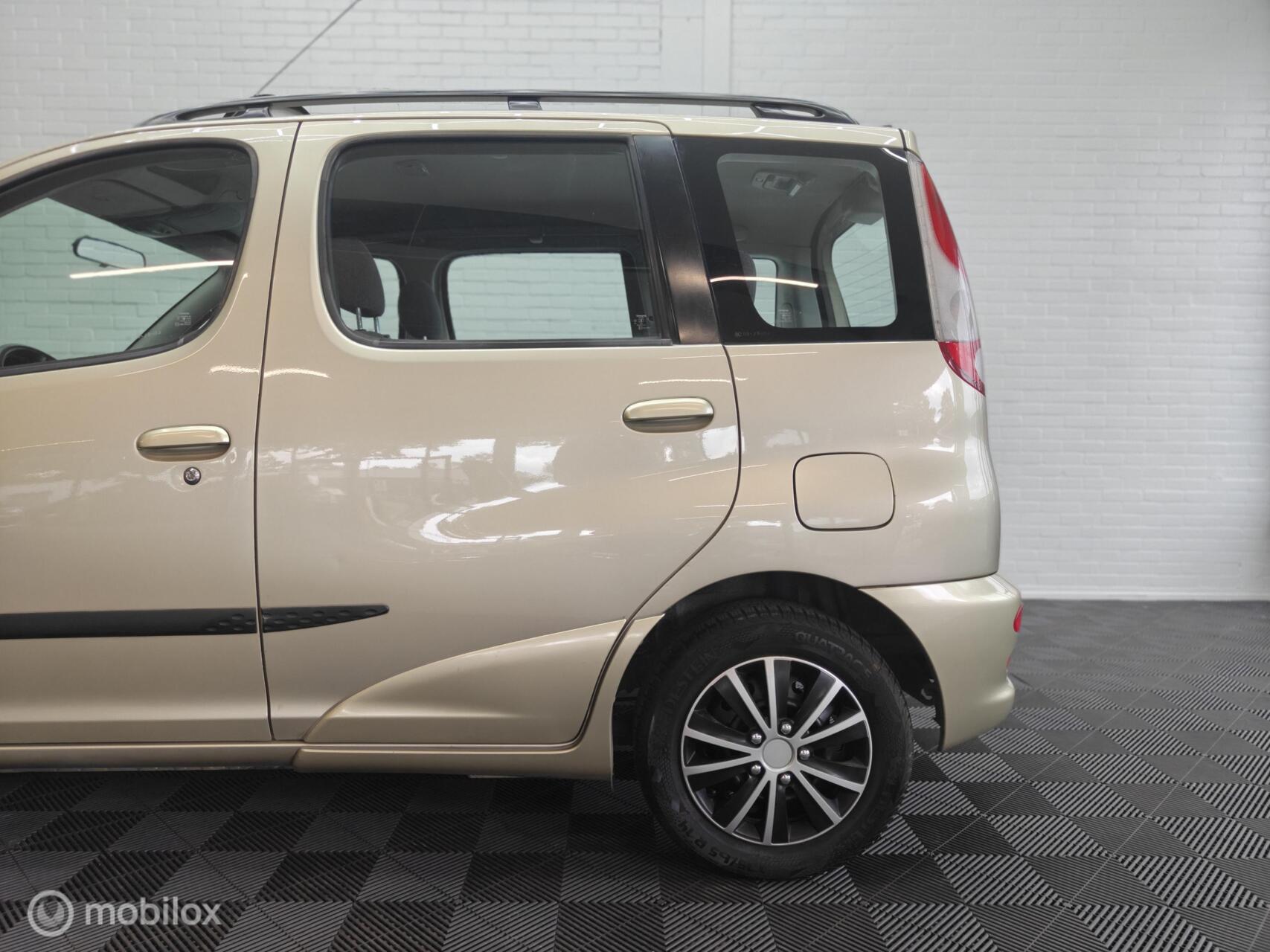 Foto van Toyota Toyota Yaris Verso
