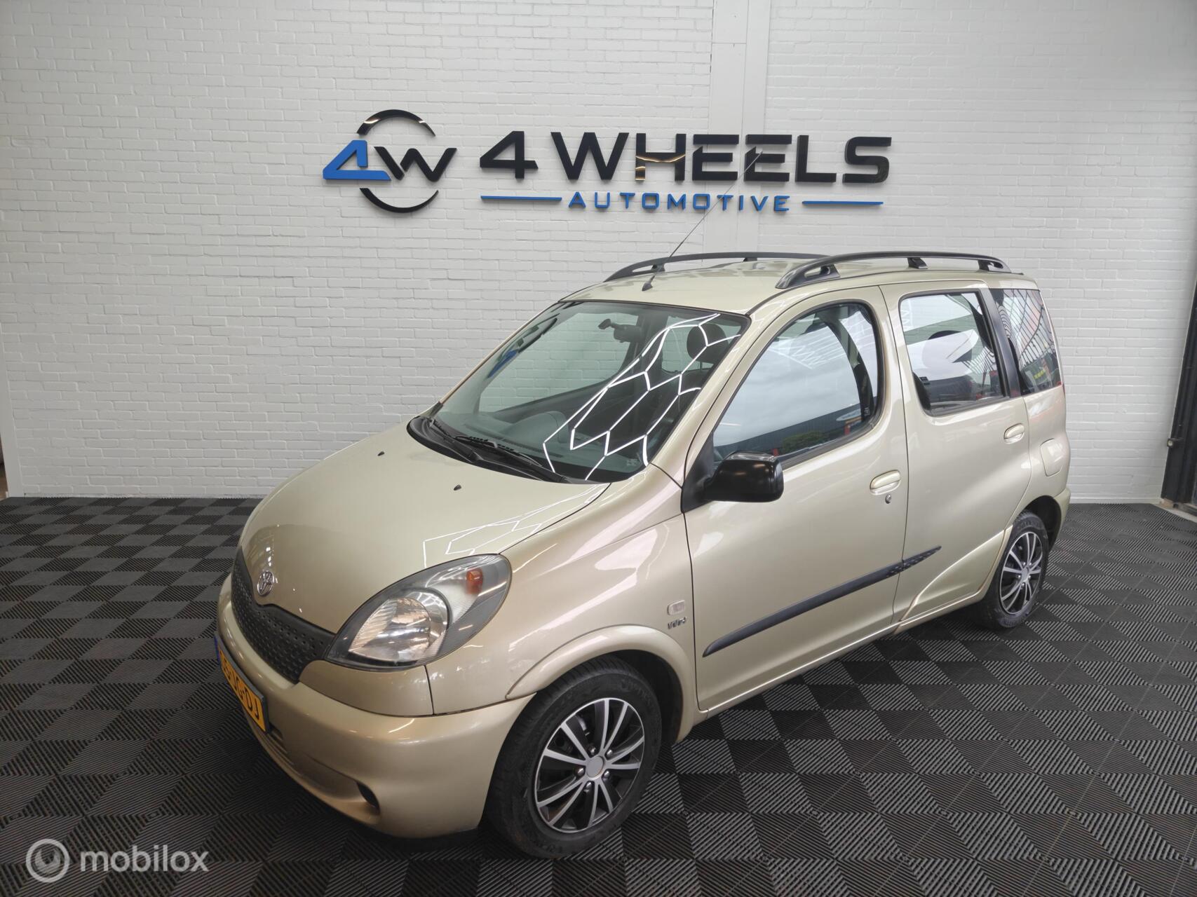 Toyota Toyota Yaris Verso 1.3-16V VVT-i Sol 2002 - voorkant