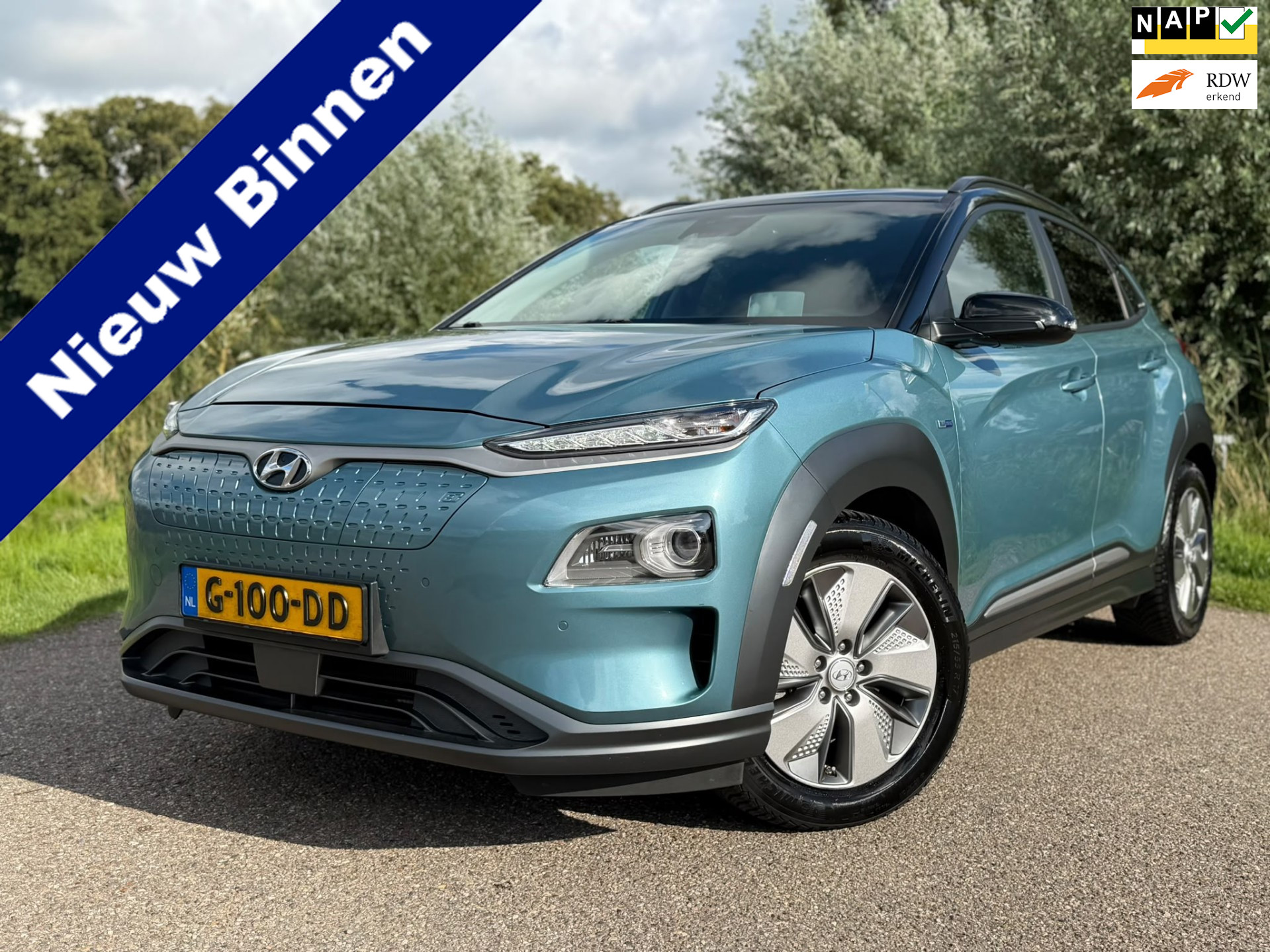 Hyundai Kona EV Premium 64 kWh Long Range / SoH 97.8% / Automaat / Camera / Stoelverwarming - Airco / Leder / PDC / 2019 - voorkant