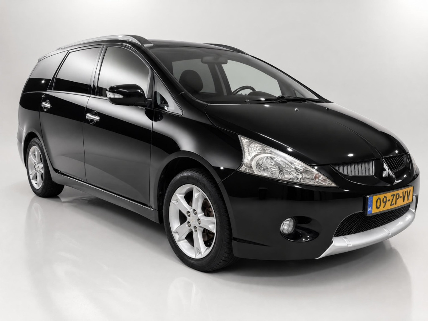 Foto van Mitsubishi Mitsubishi Grandis
