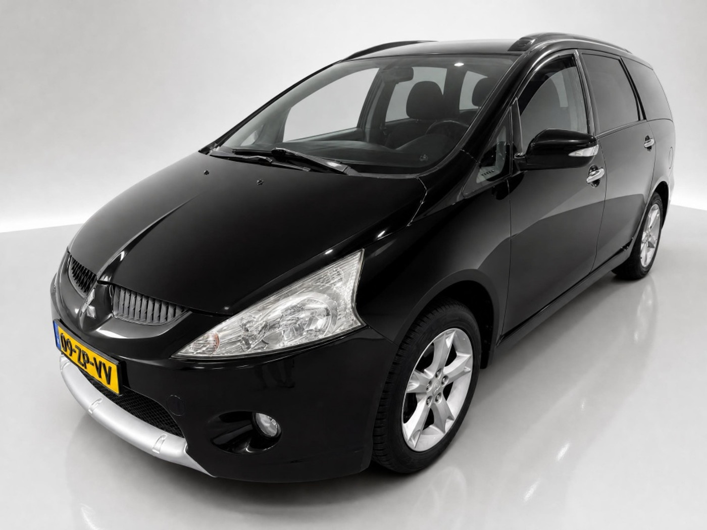 Foto van Mitsubishi Mitsubishi Grandis