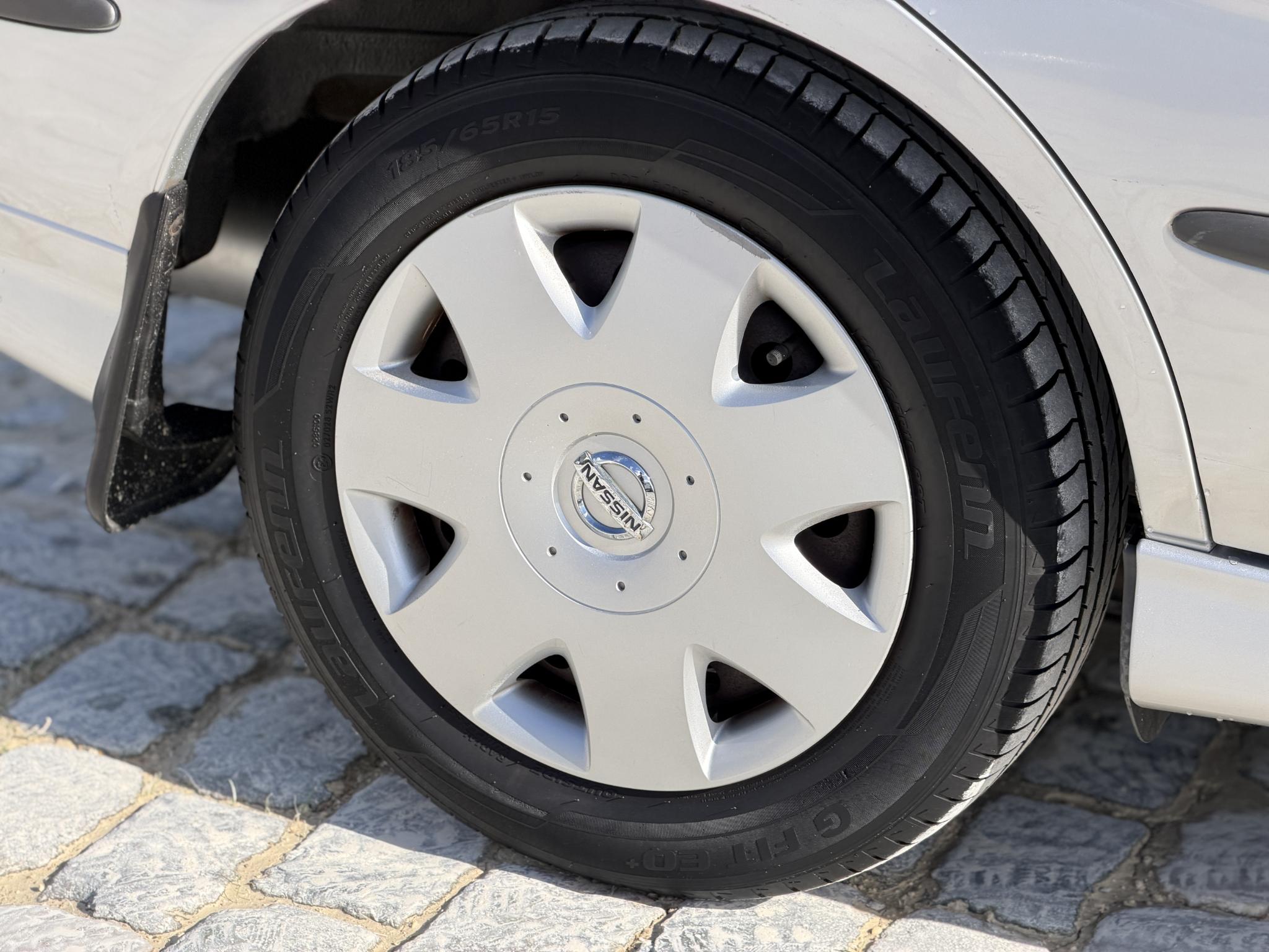 Foto van Nissan Nissan Almera Tino