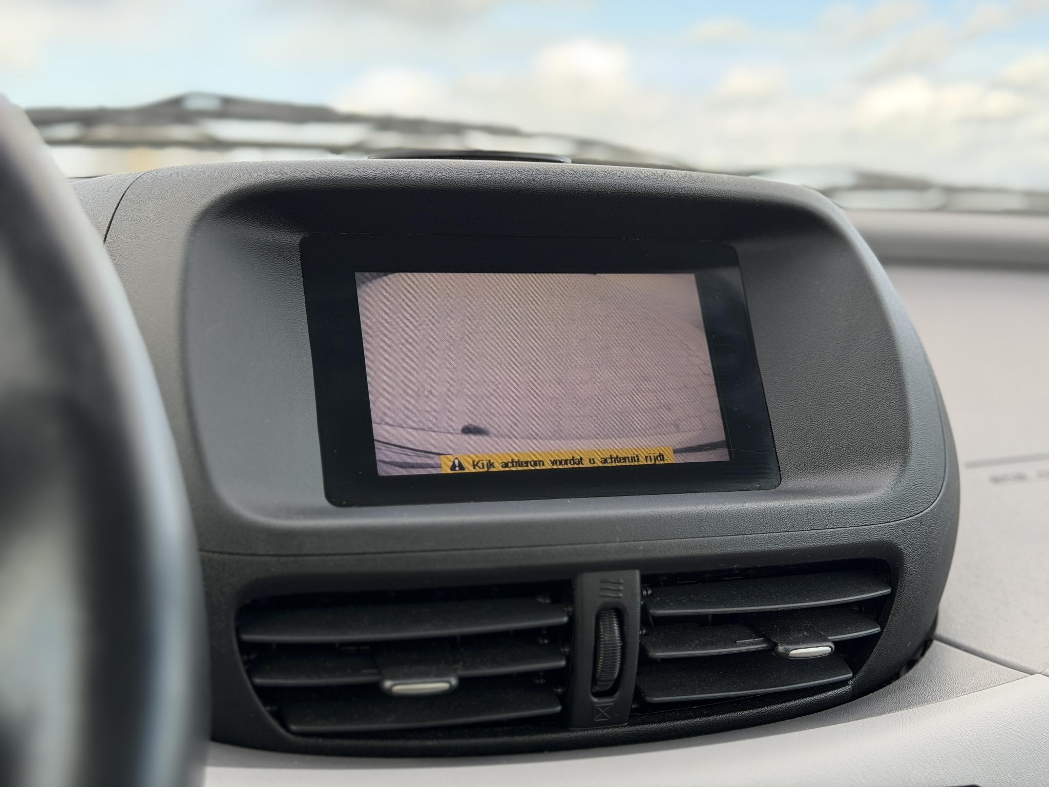 Foto van Nissan Nissan Almera Tino
