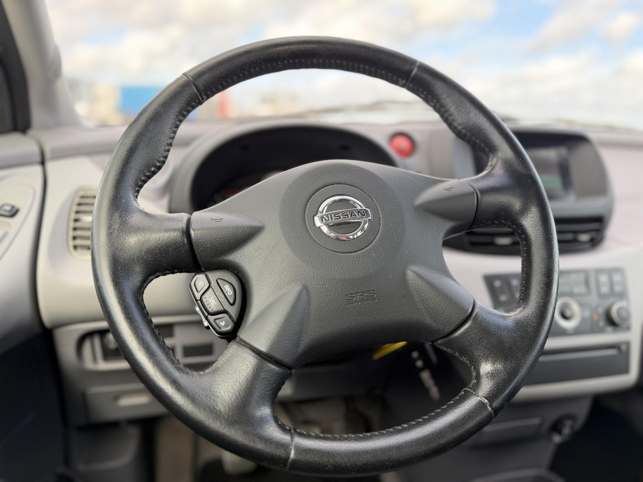 Foto van Nissan Nissan Almera Tino
