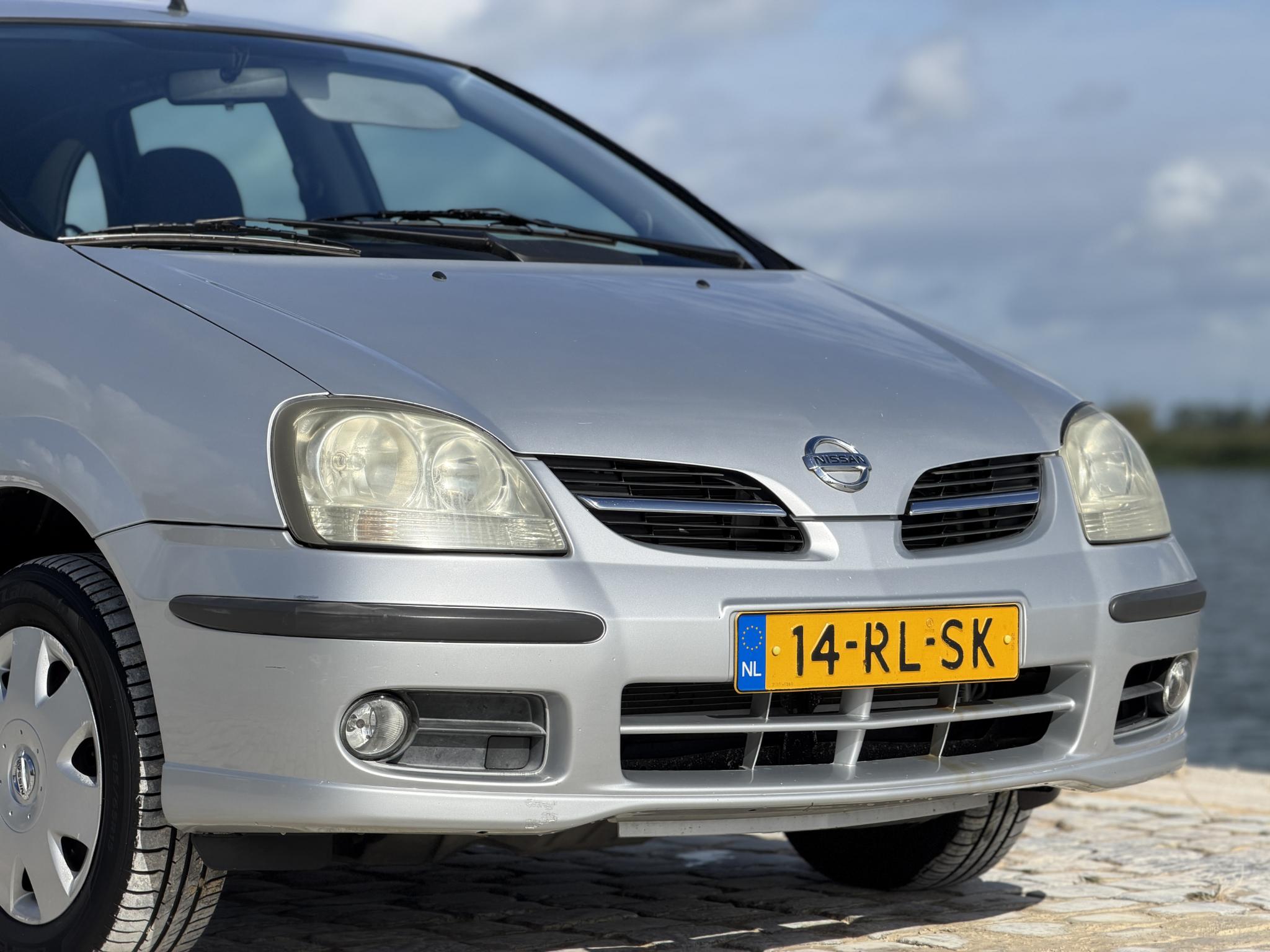Foto van Nissan Nissan Almera Tino