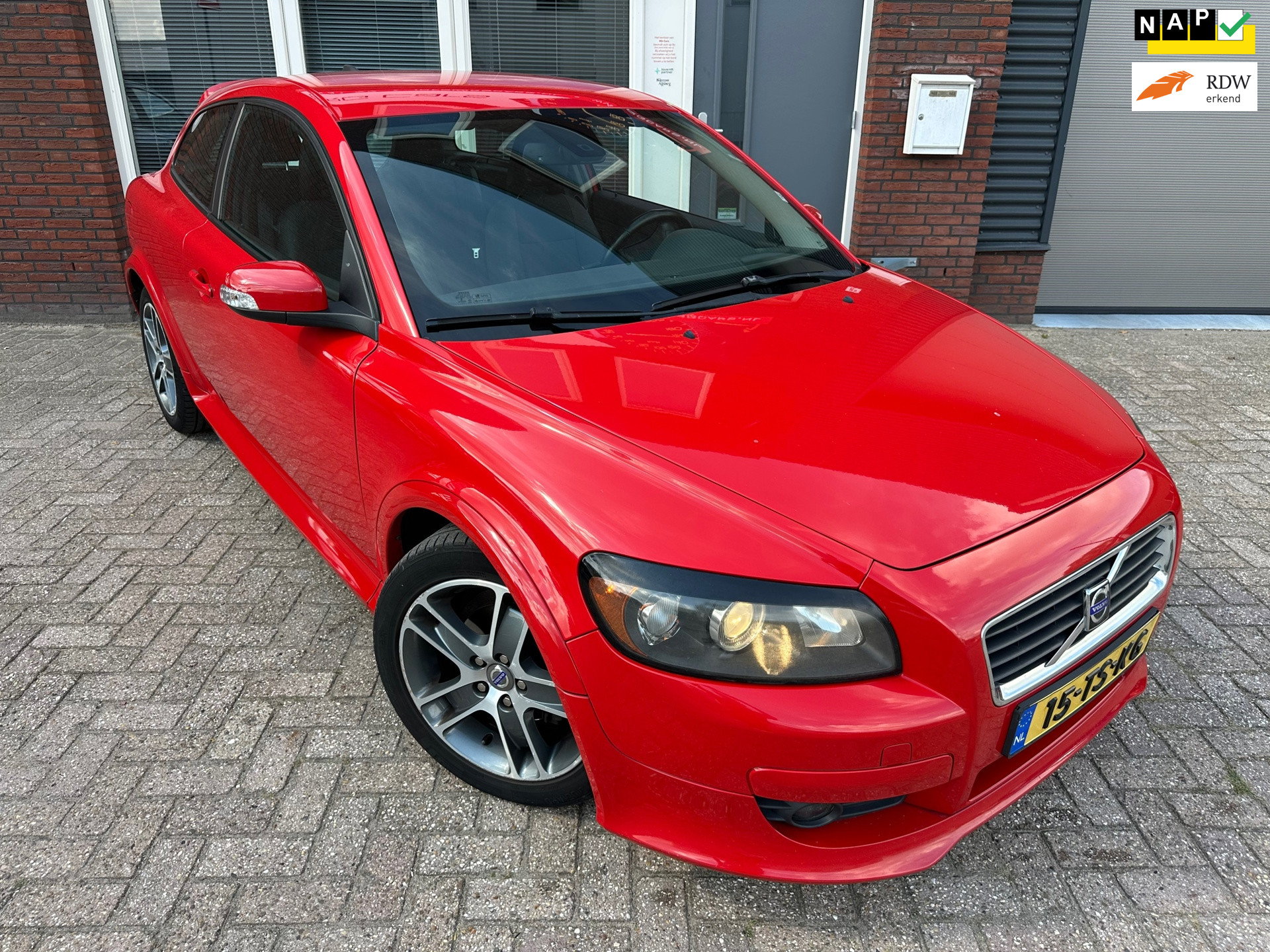 Volvo C30 2.0 Momentum / Airco / Dealer auto / NAP / Cruise / LM 2007 - voorkant