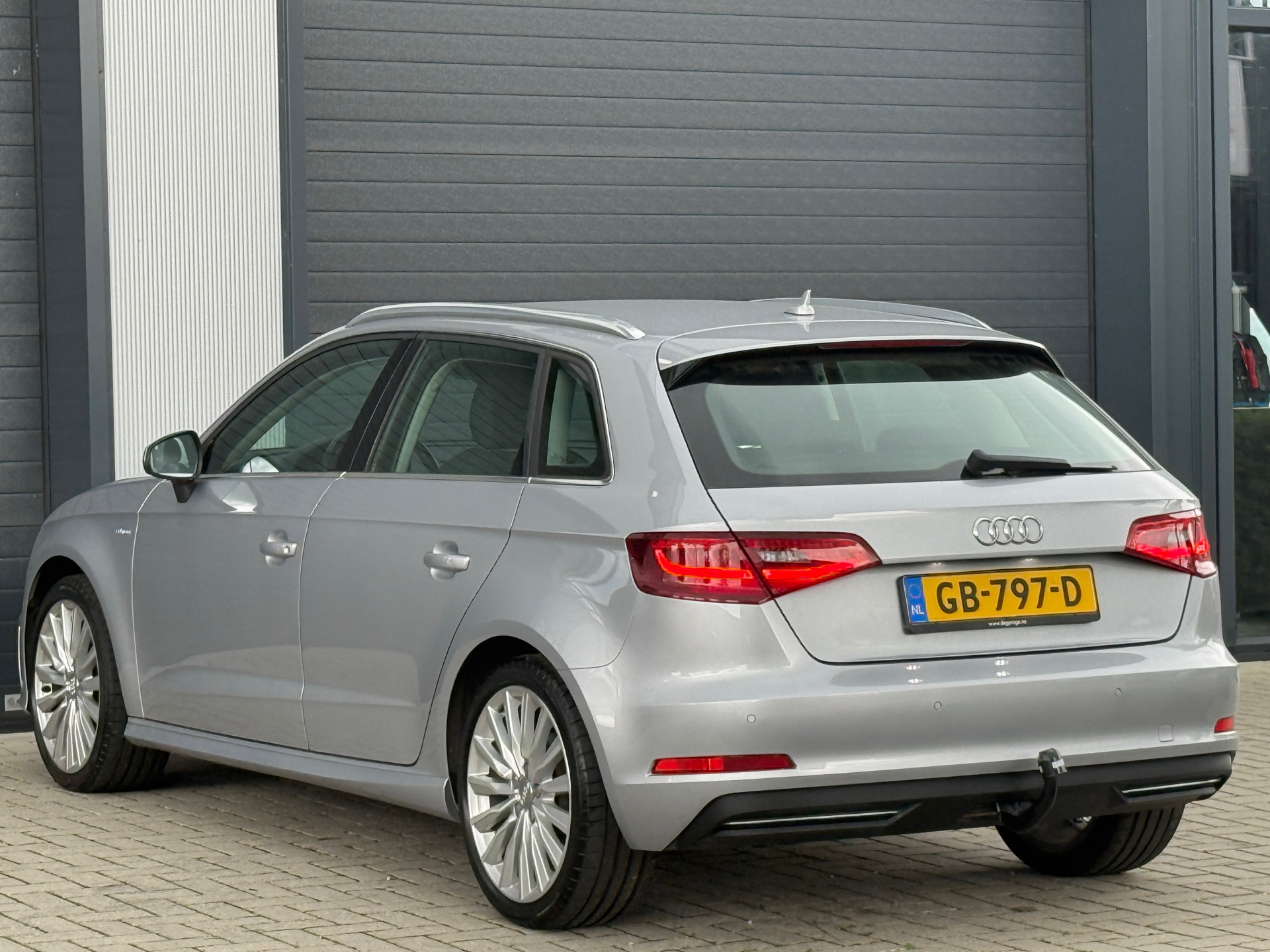 Foto van Audi A3 Sportback E-tron