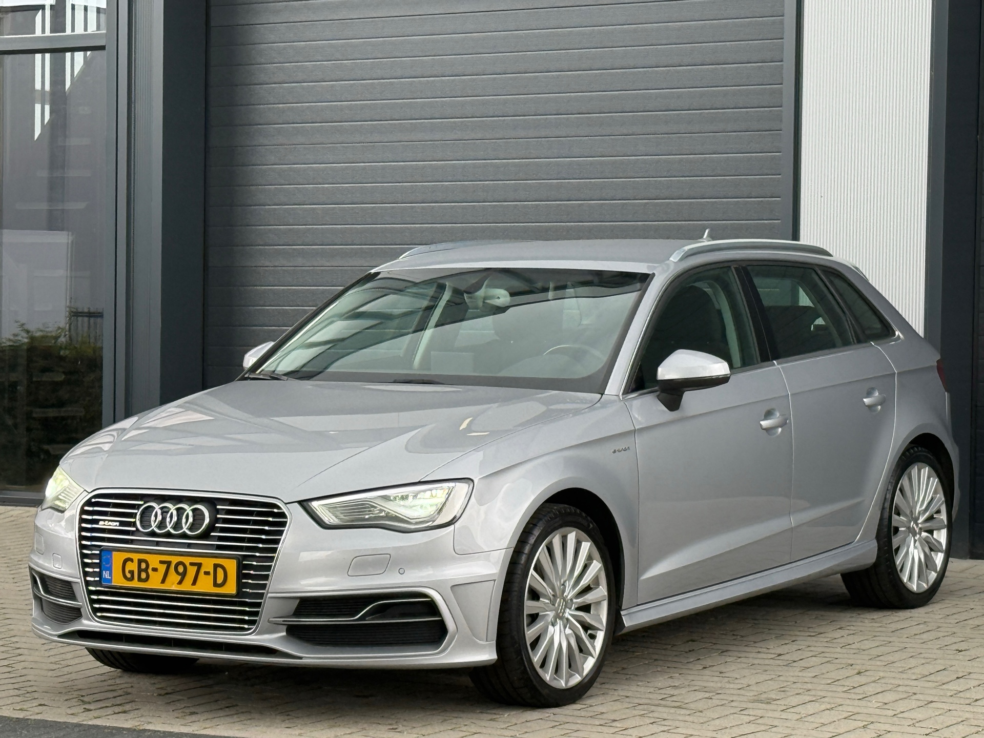 Foto van Audi A3 Sportback E-tron