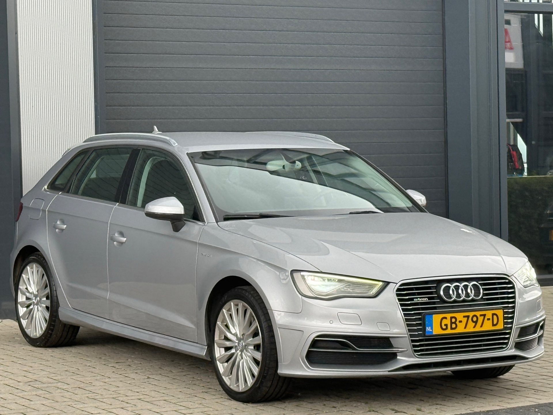 Foto van Audi A3 Sportback E-tron