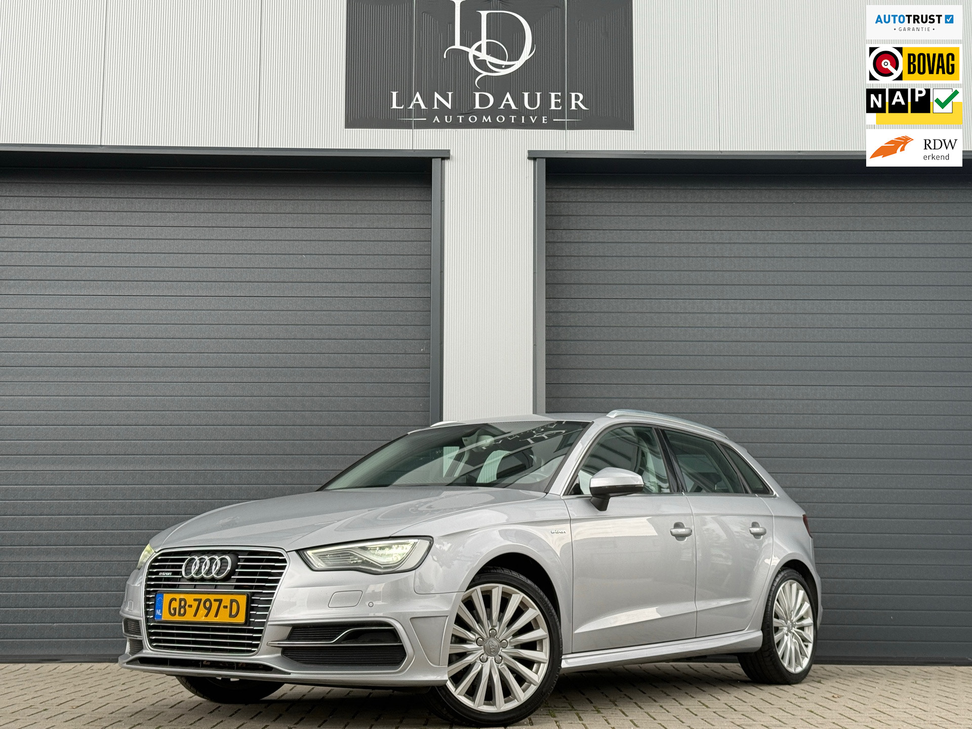 Audi A3 Sportback E-tron 1.4 e-tron PHEV Ambition Pro Line plus 2015 - voorkant