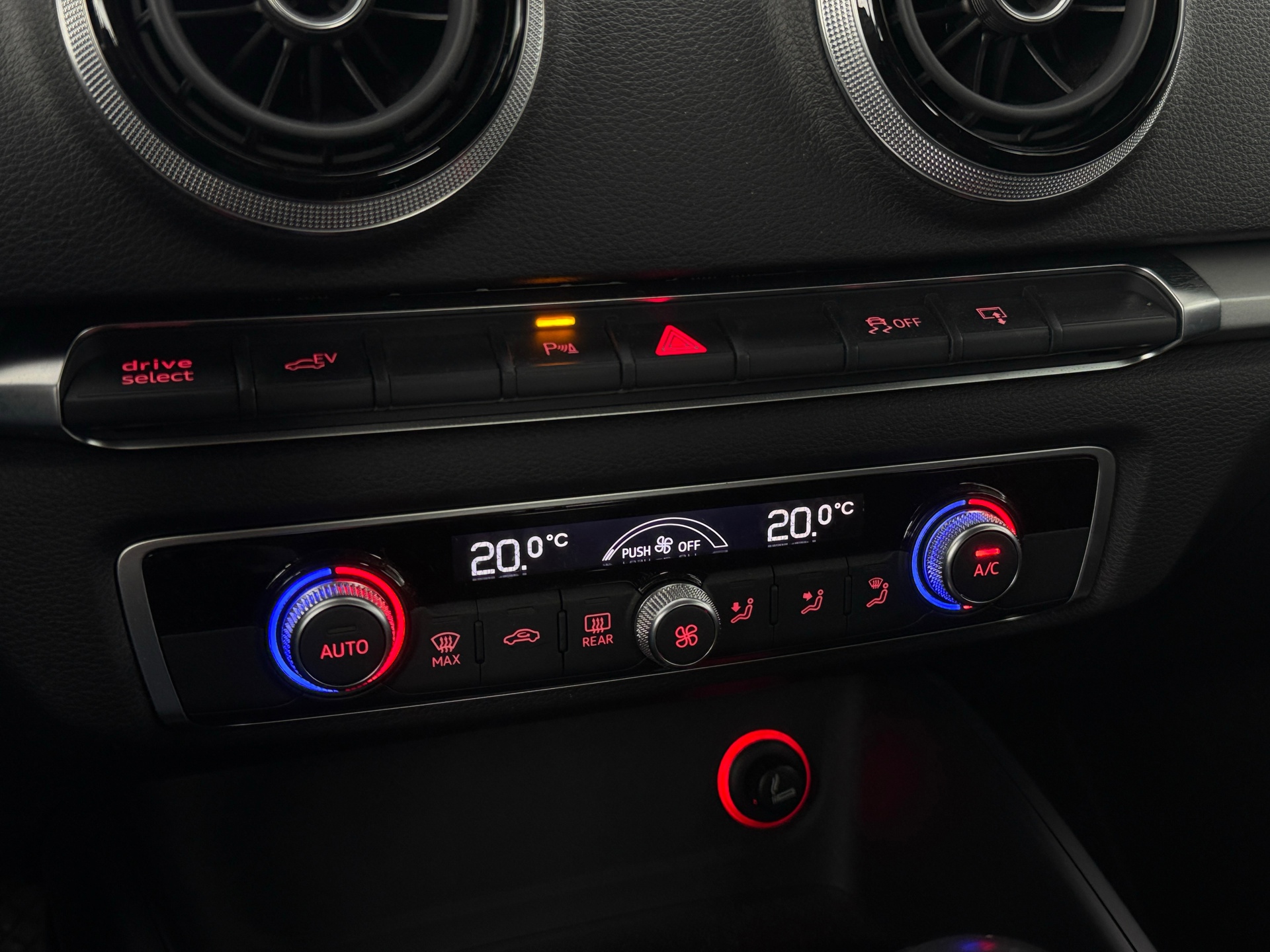 Foto van Audi A3 Sportback E-tron