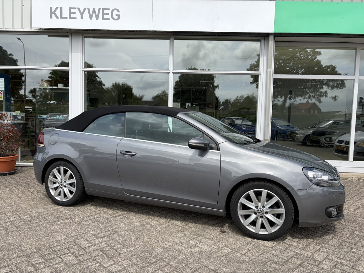 Foto van Volkswagen Golf Cabriolet