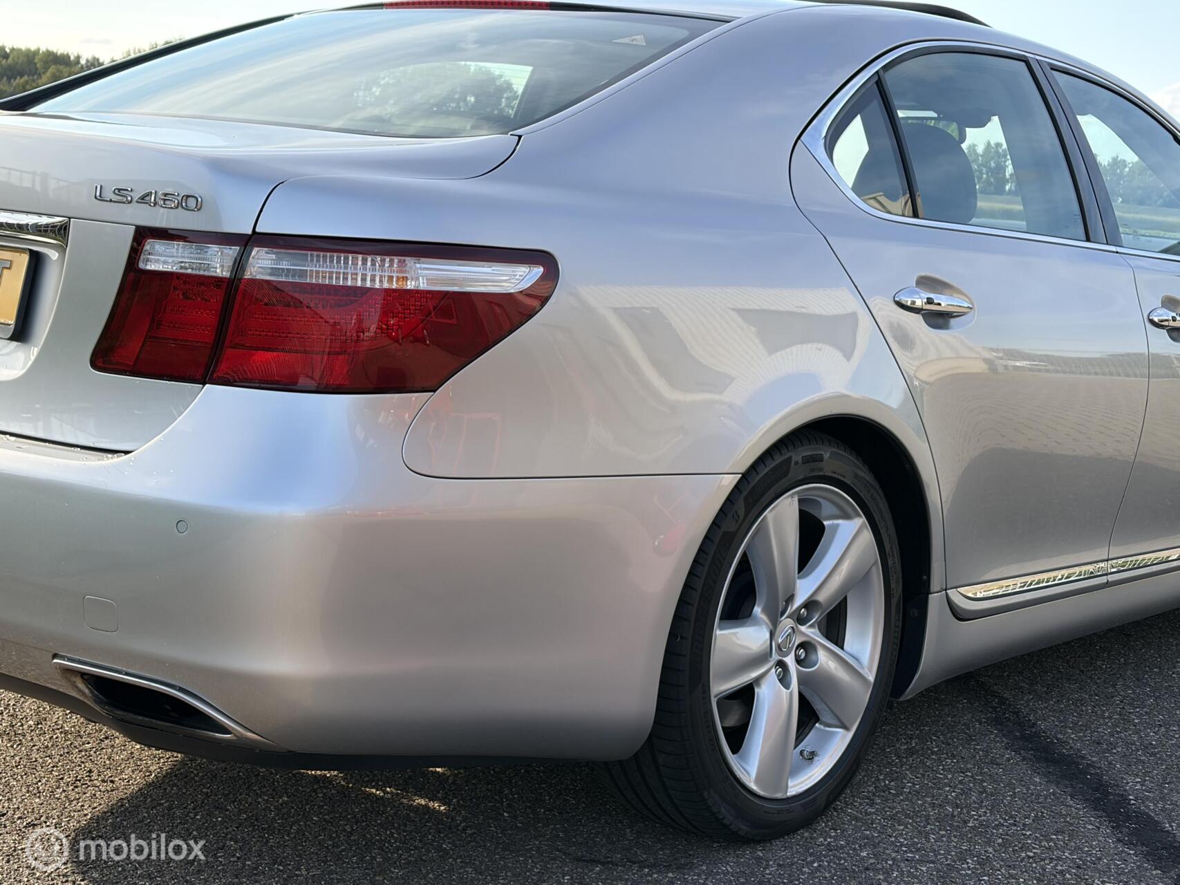 Foto van Lexus LS